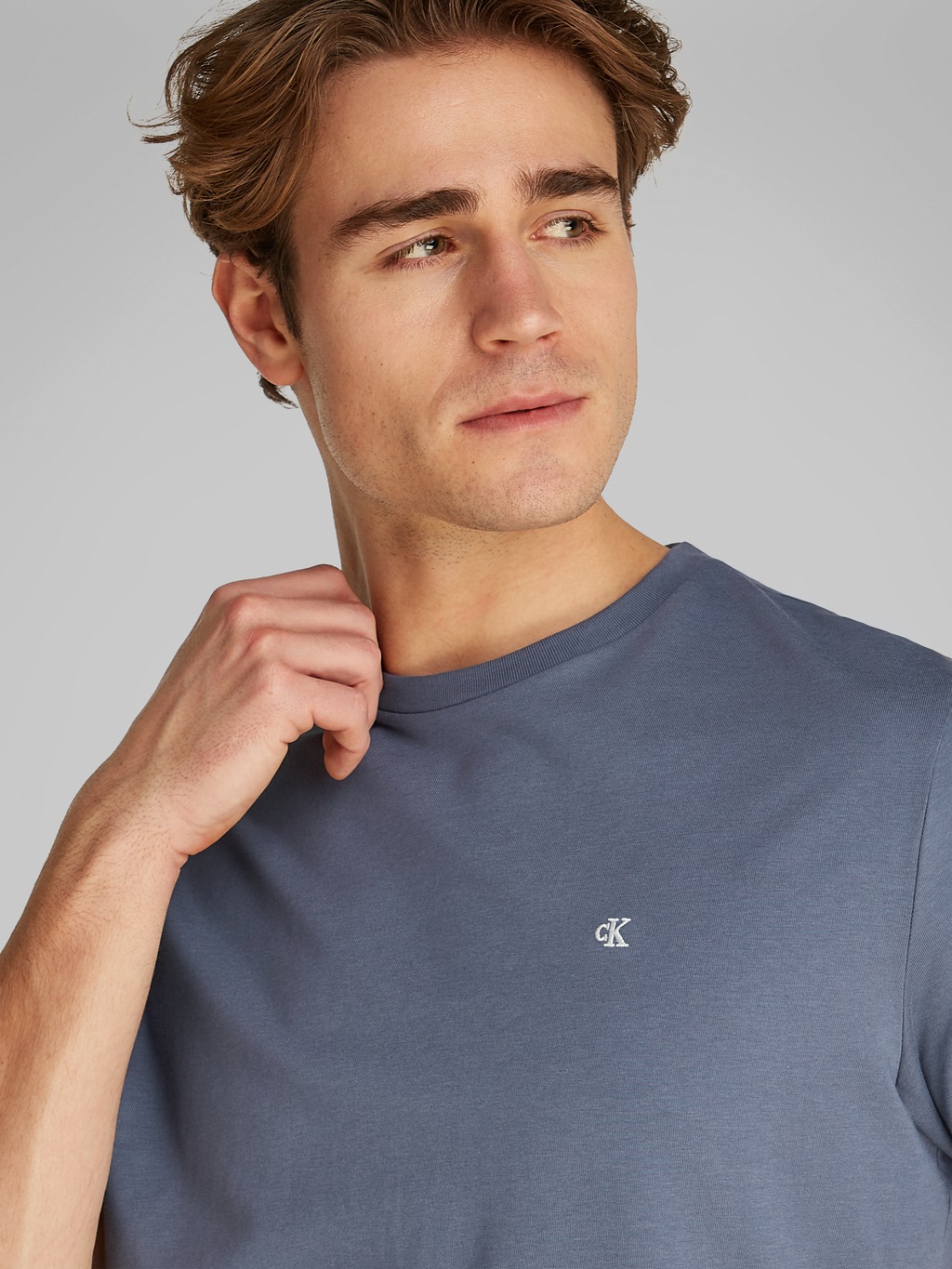 Calvin Klein Jeans T-Shirt "SS SMOOTH CTTN SOLID CREWNK TEE", mit Logo günstig online kaufen