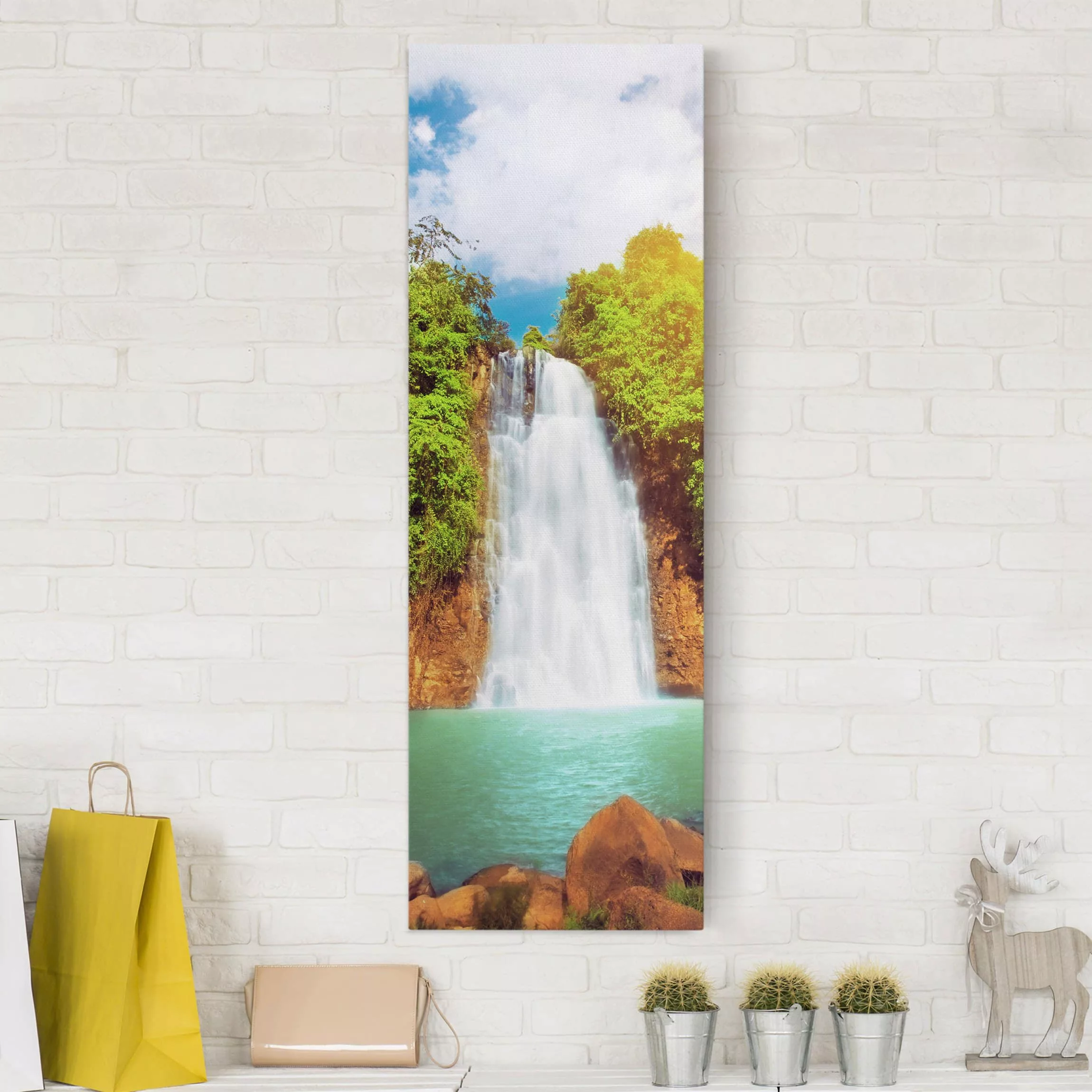 Leinwandbild Wasserfall - Hochformat Paradies Lagune günstig online kaufen