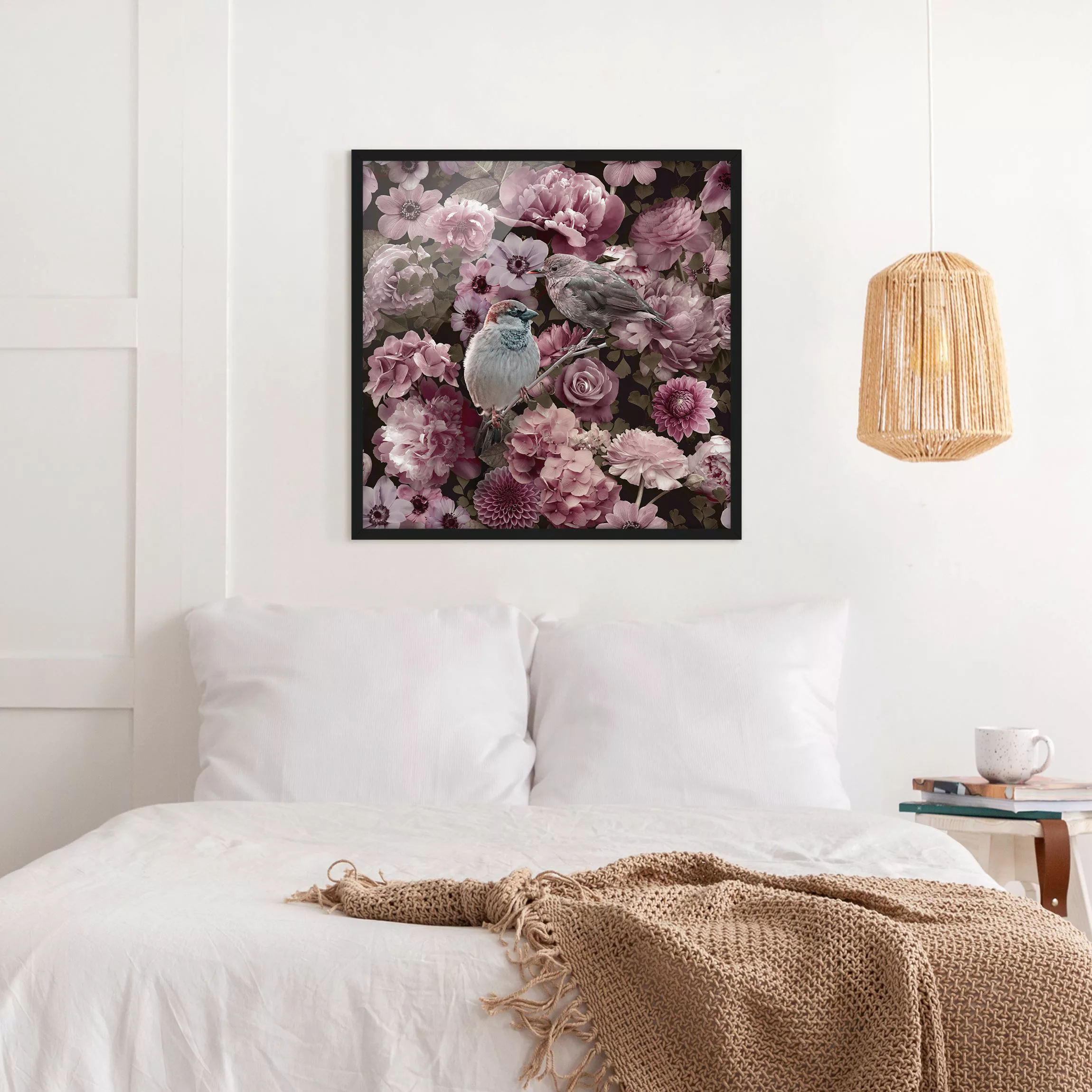 Bild mit Rahmen Blumenparadies Spatzen in Altrosa günstig online kaufen