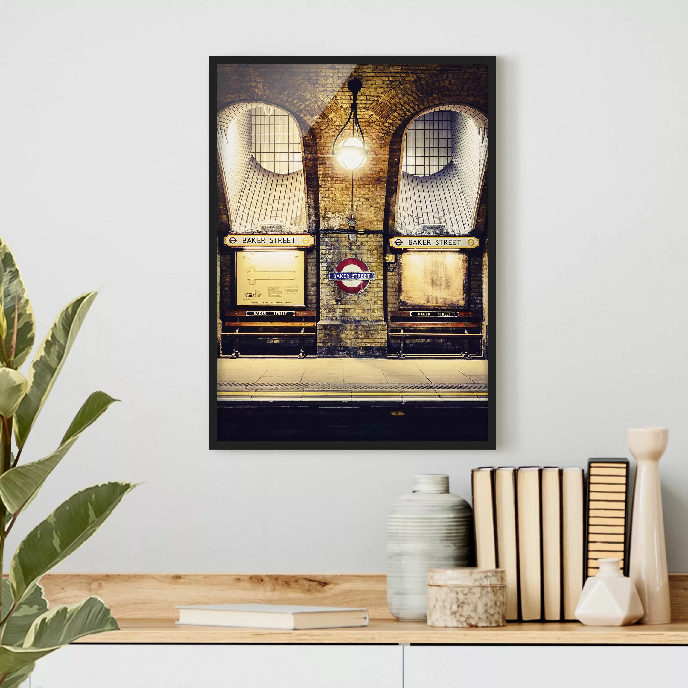 Bild mit Rahmen Architektur & Skyline - Hochformat Baker Street günstig online kaufen