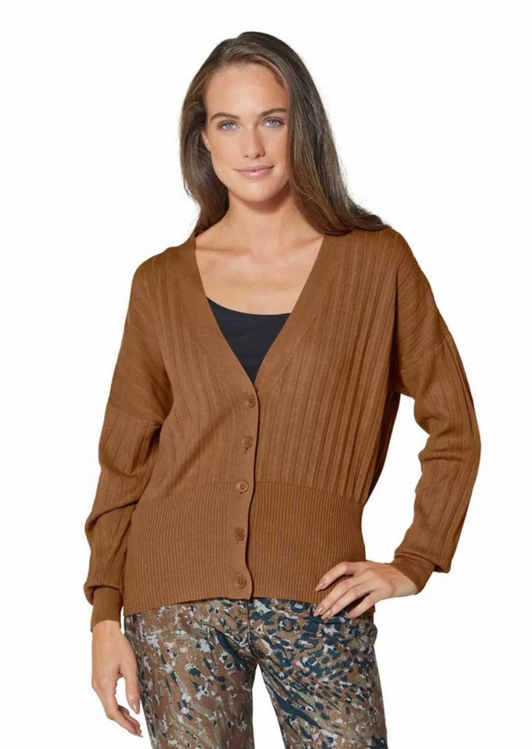 MADELEINE Strickjacke Kurze Strickjacke mit V-Ausschnitt günstig online kaufen