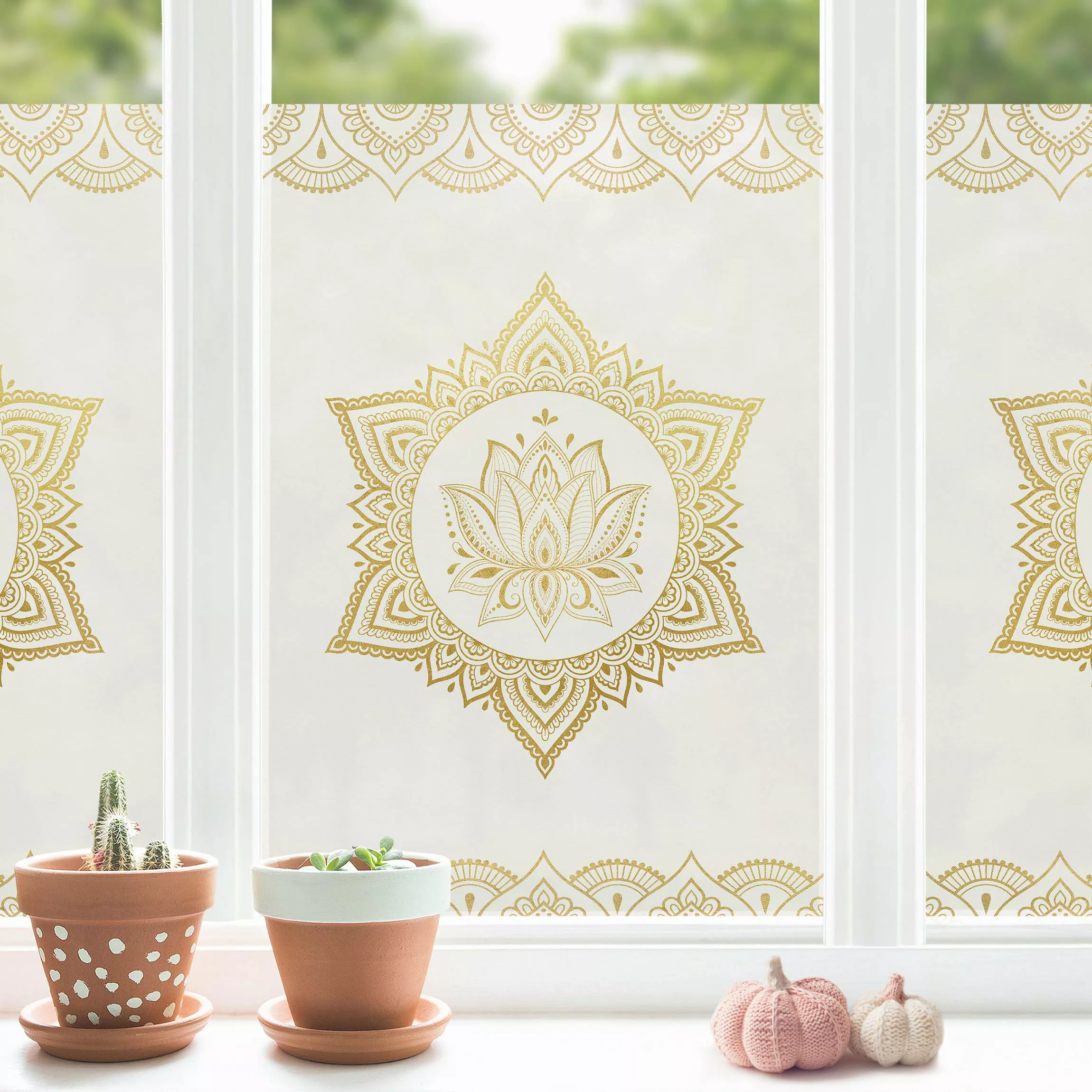 Fensterfolie Mandala Lotus Illustration Ornament weiß gold günstig online kaufen