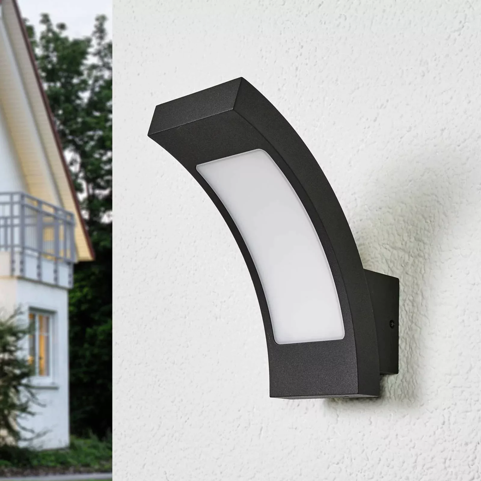 Grafitgraue LED-Außenwandlampe Juvia, IP54 günstig online kaufen