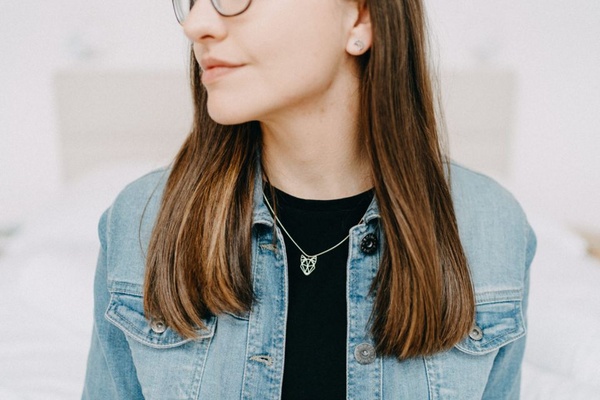 Halskette Mit Anhänger Aus Edelstahl - Wolf | Verschiedene Farbvarianten günstig online kaufen
