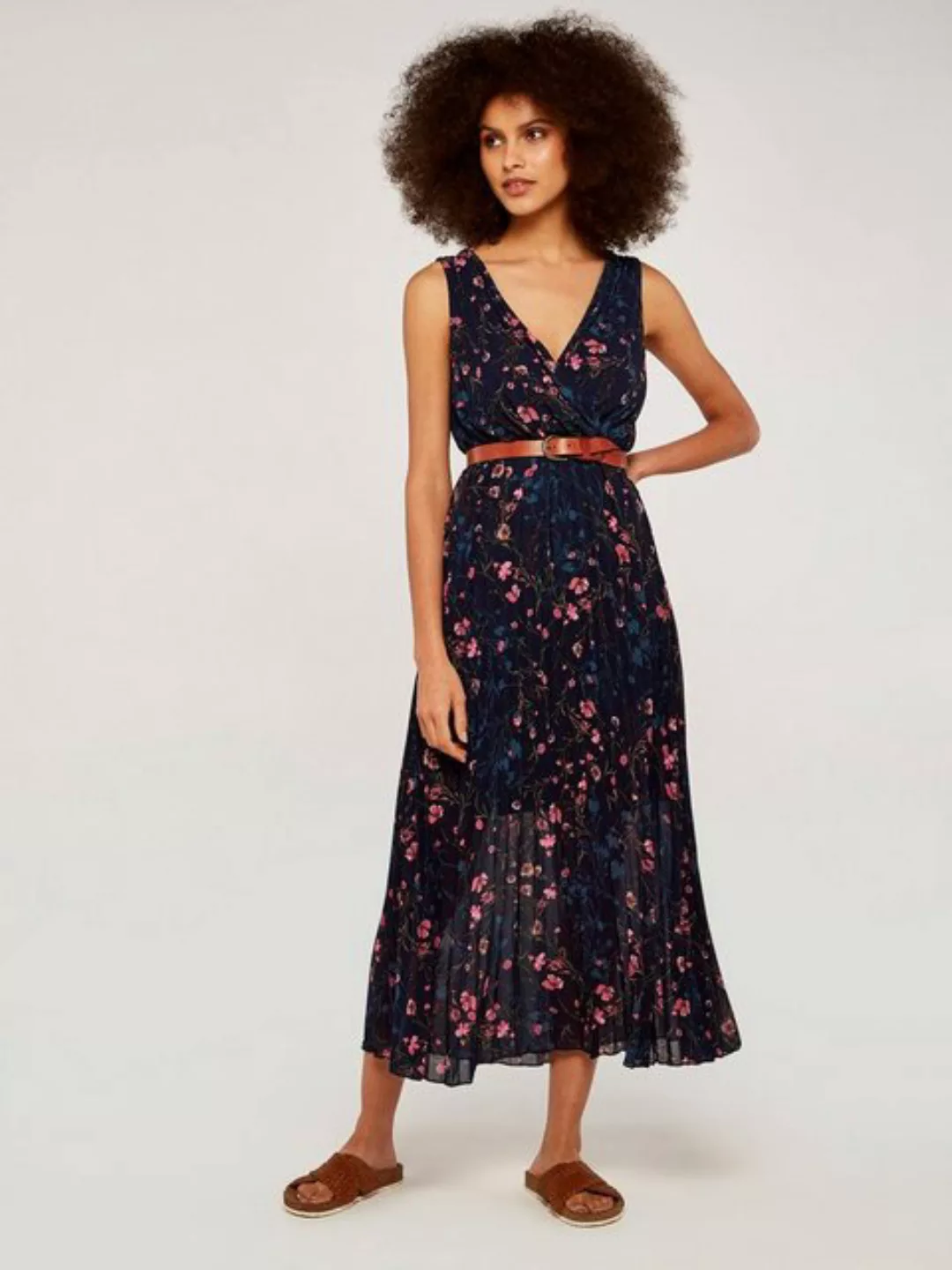 Apricot Sommerkleid geblümt, plissiert günstig online kaufen