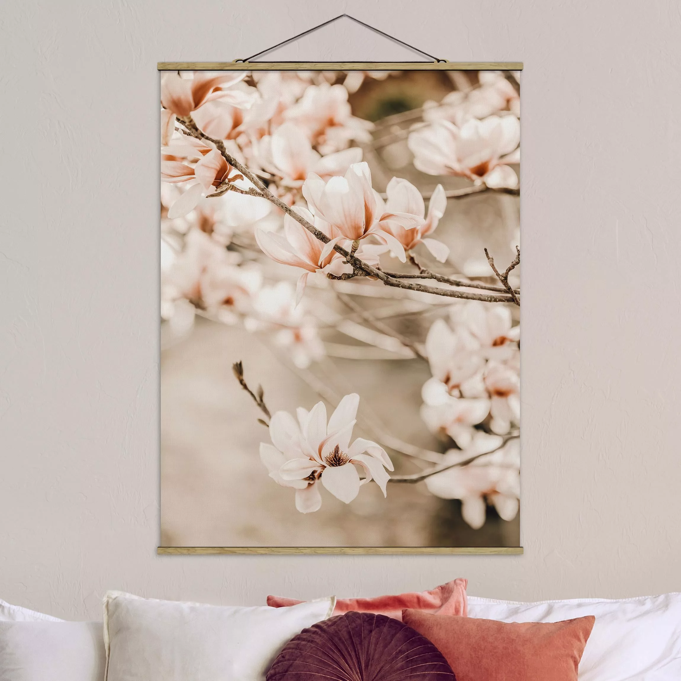 Stoffbild mit Posterleisten Magnolienzweige im Vintagestil günstig online kaufen