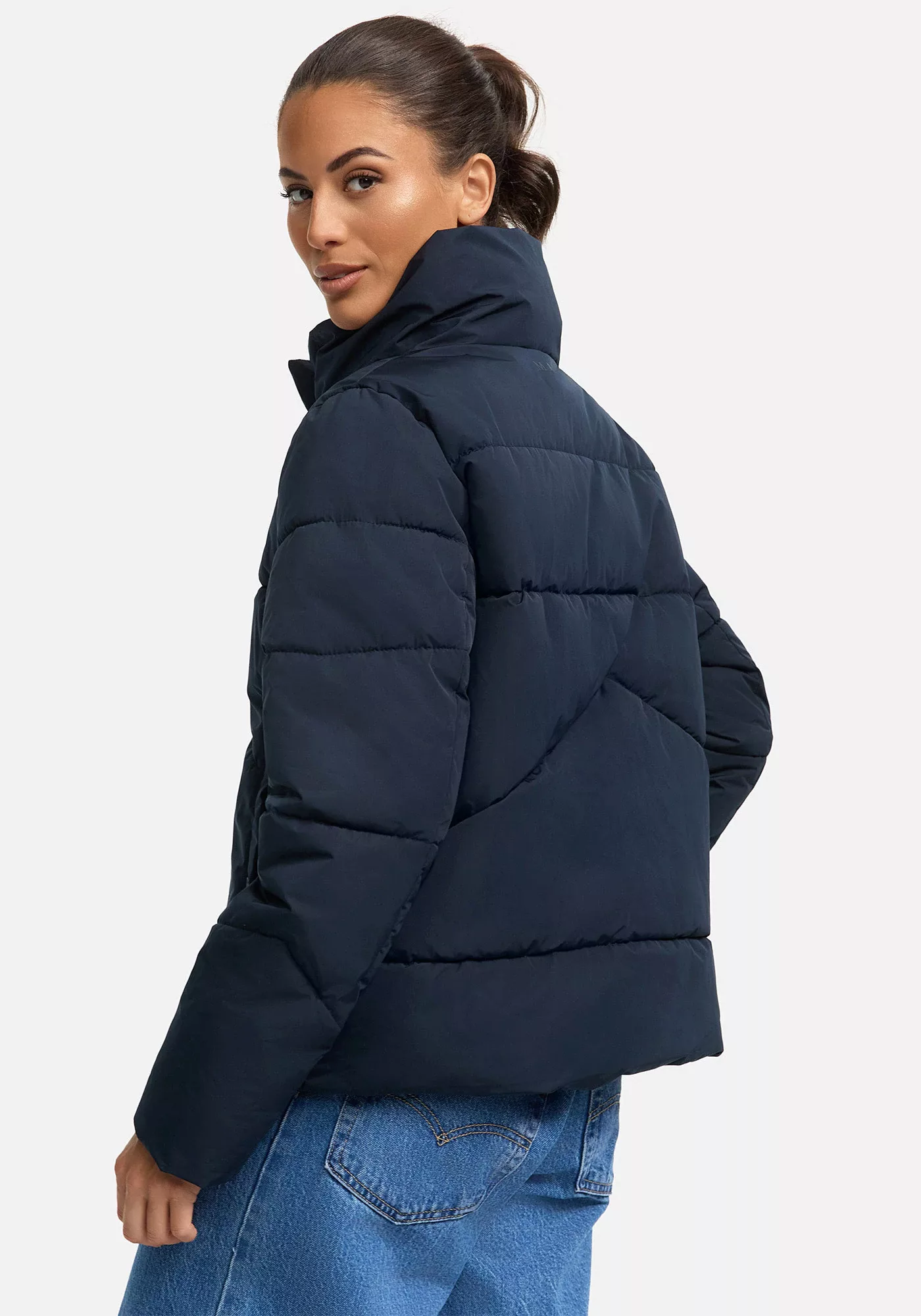 Marikoo Winterjacke "Jalliaa", mit schönem Steppdesign günstig online kaufen