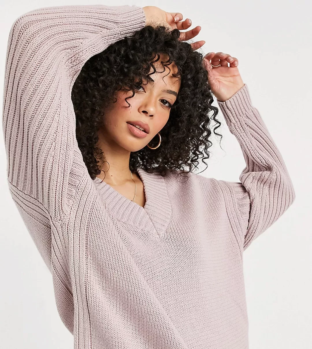 ASOS DESIGN Tall – Pullover mit V-Ausschnitt und gerippten Ärmeln in Fliede günstig online kaufen