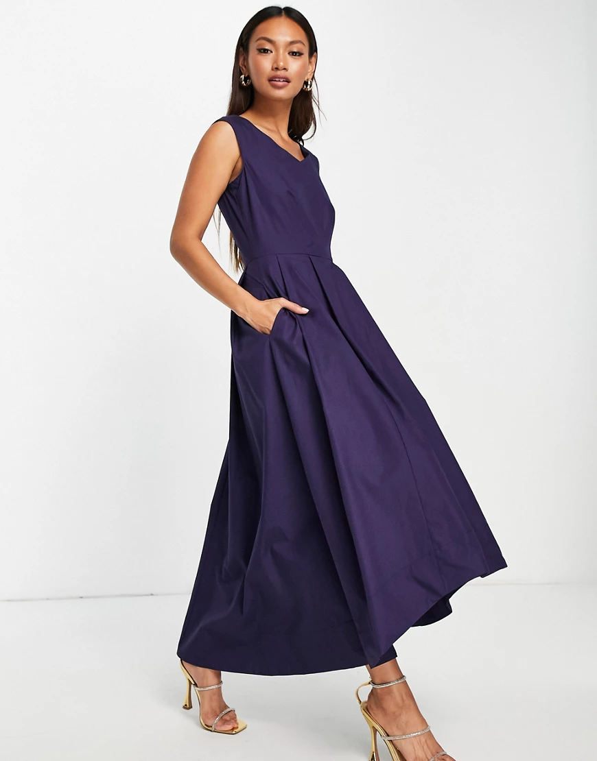 Closet London – Plissiertes Midikleid in Marineblau mit nach hinten abfalle günstig online kaufen