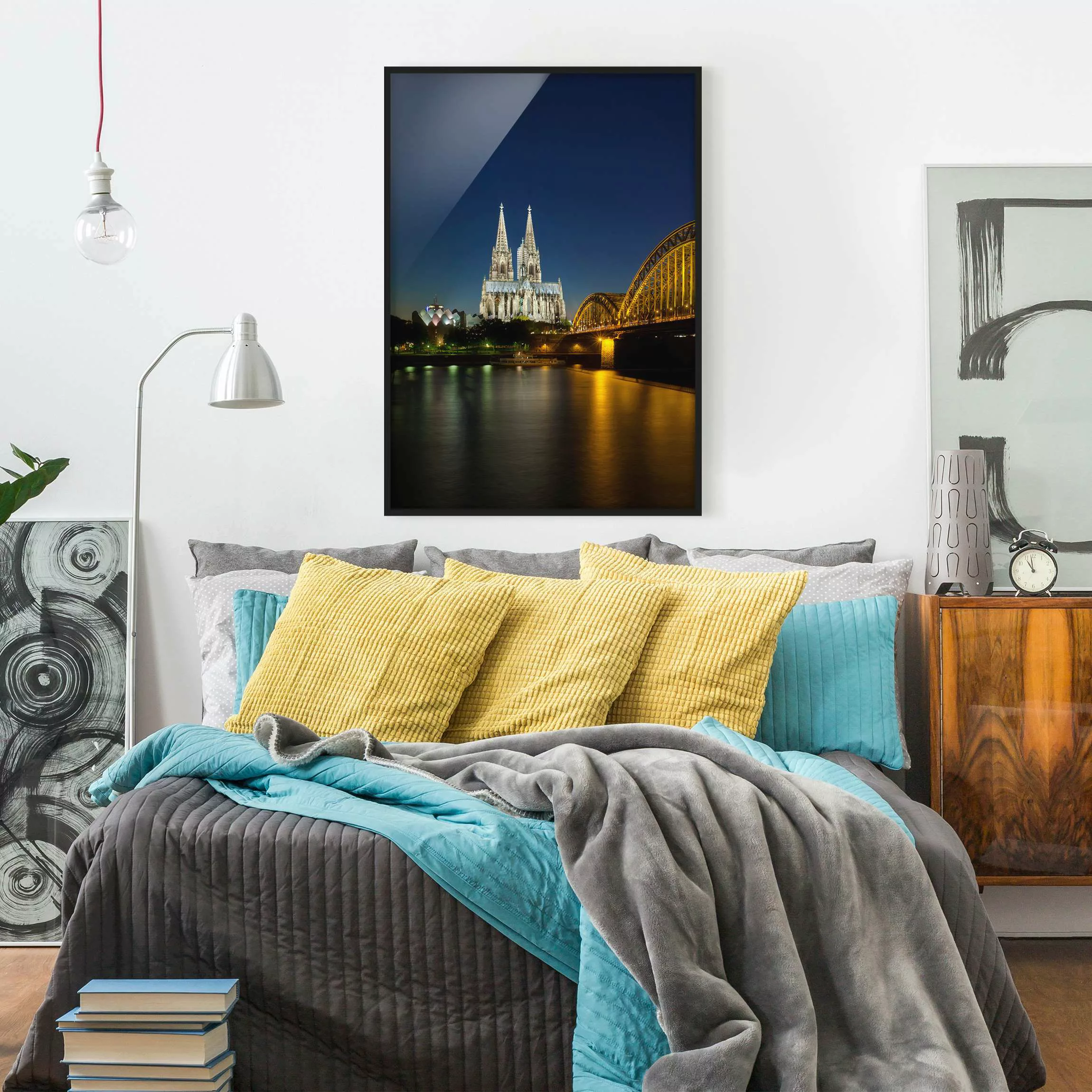 Bild mit Rahmen Architektur & Skyline - Hochformat Köln bei Nacht günstig online kaufen