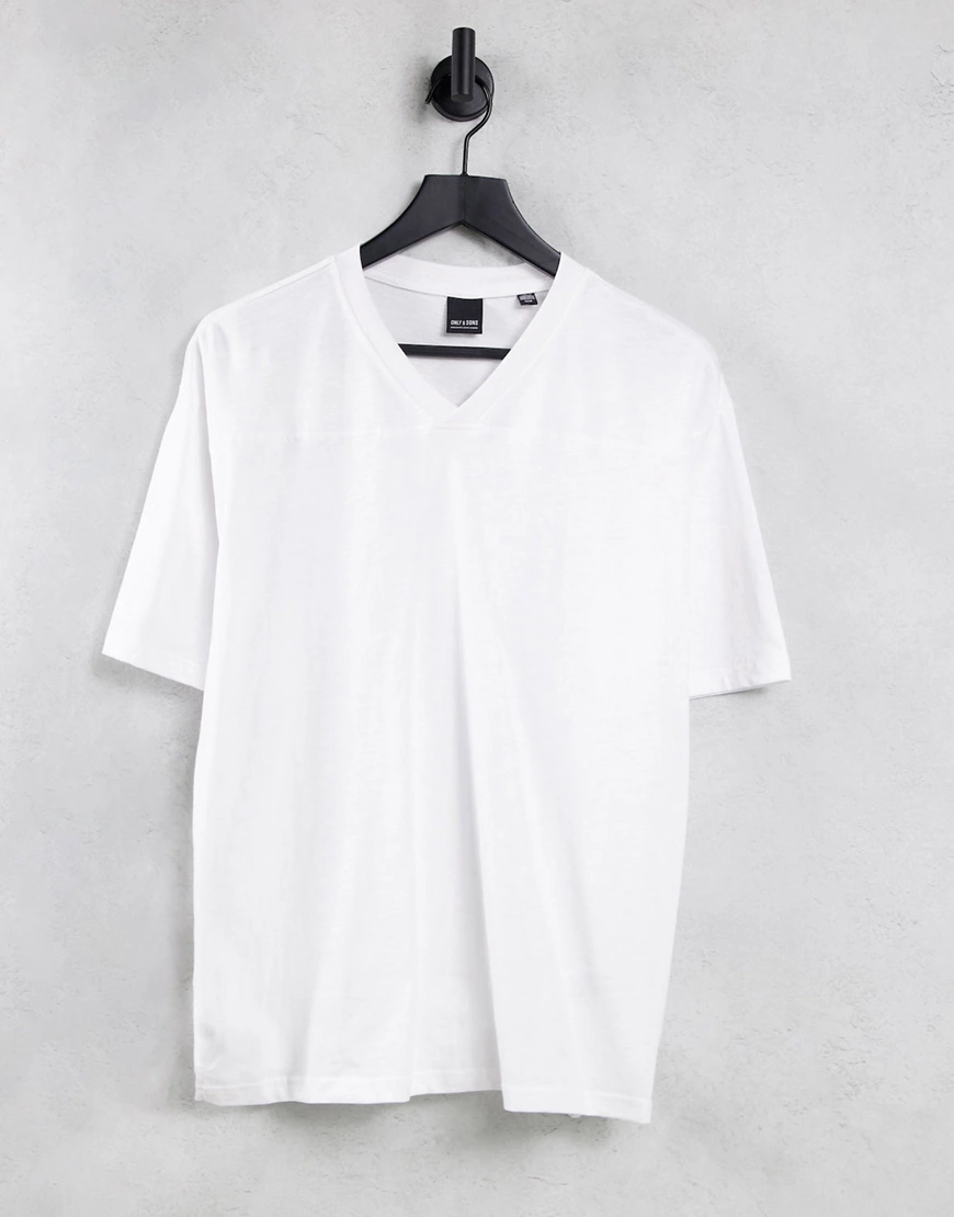 Only & Sons – Oversize-T-Shirt in Weiß mit V-Ausschnitt günstig online kaufen