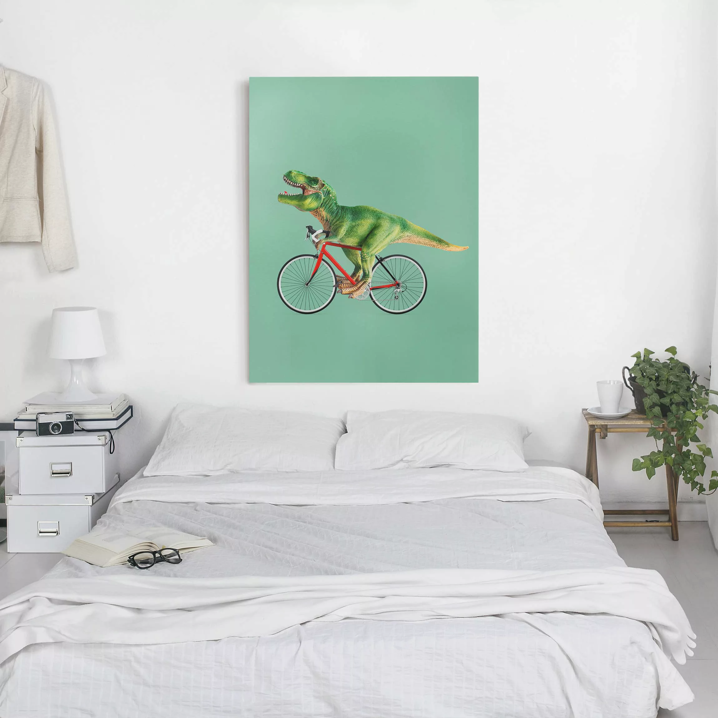 Leinwandbild Kinderzimmer - Hochformat Dinosaurier mit Fahrrad günstig online kaufen