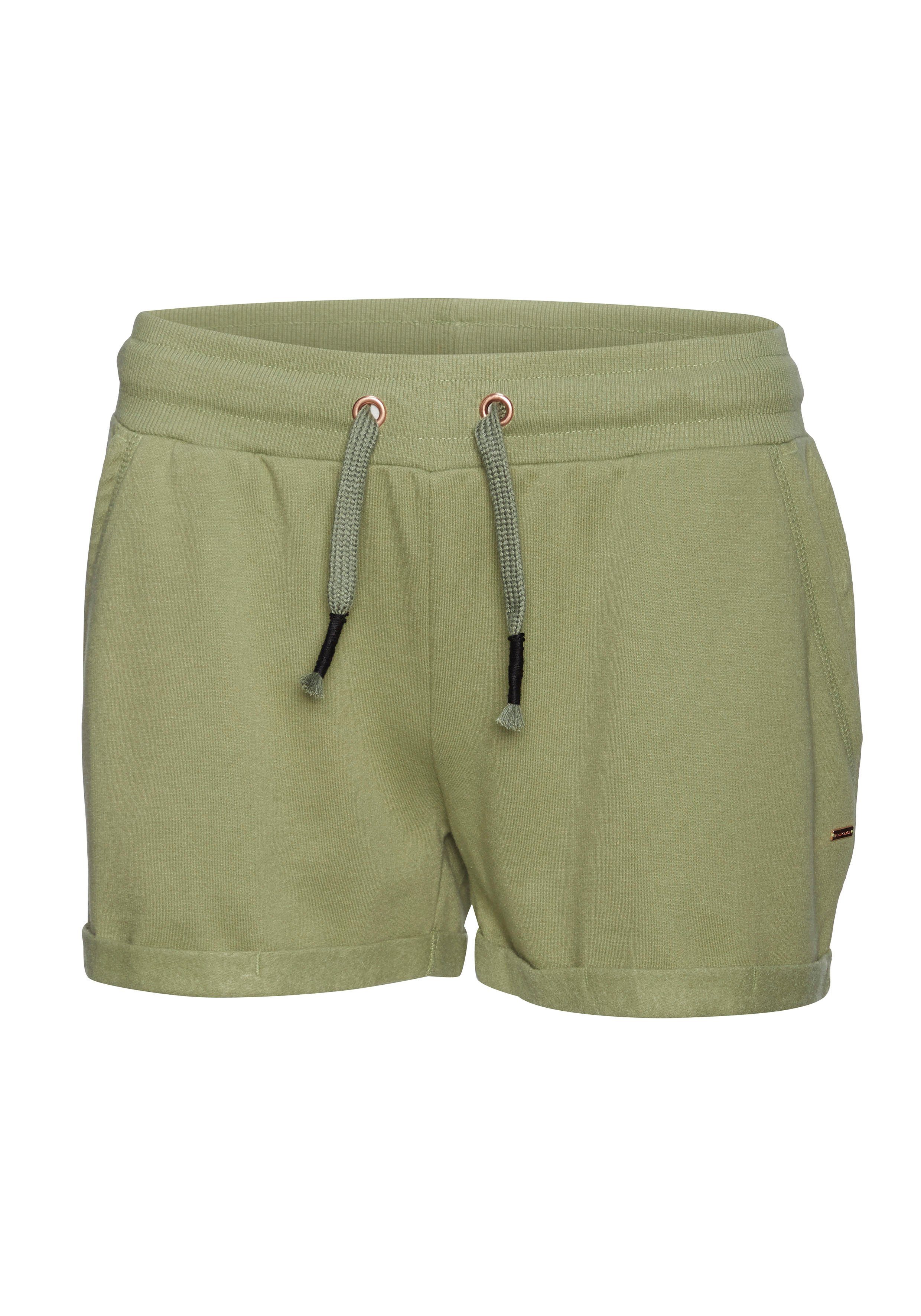 LASCANA Relaxshorts, mit seitlichen Eingrifftaschen, Loungeanzug günstig online kaufen