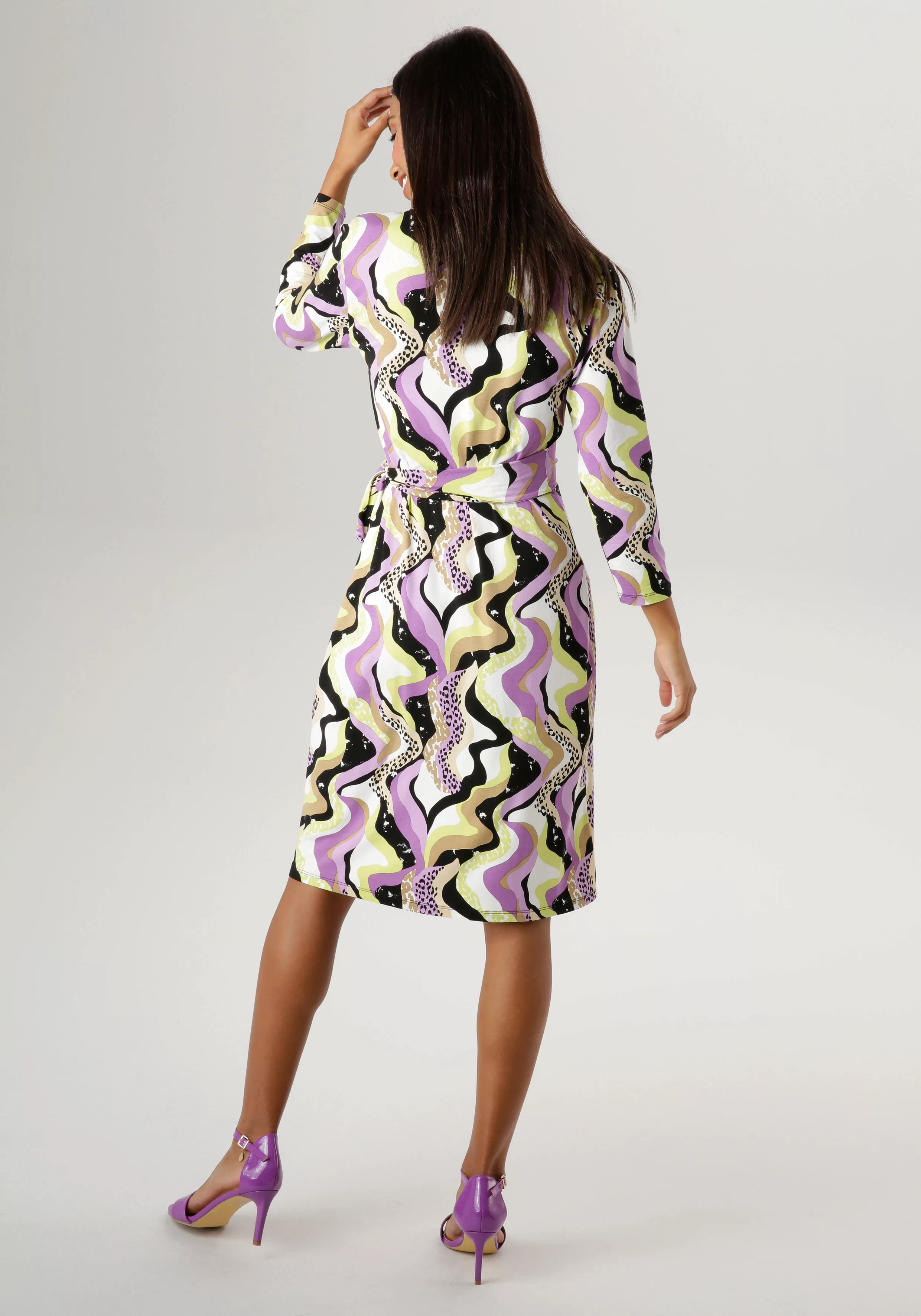 Aniston SELECTED Jerseykleid, mit Bindedetail in der Taille günstig online kaufen