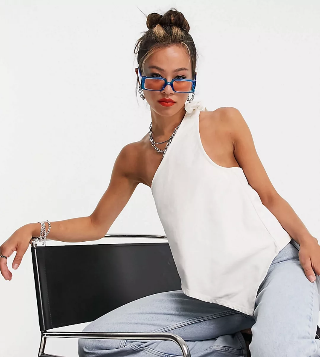 COLLUSION – Jeans-Oberteil mit One-Shoulder-Träger-Weiß günstig online kaufen