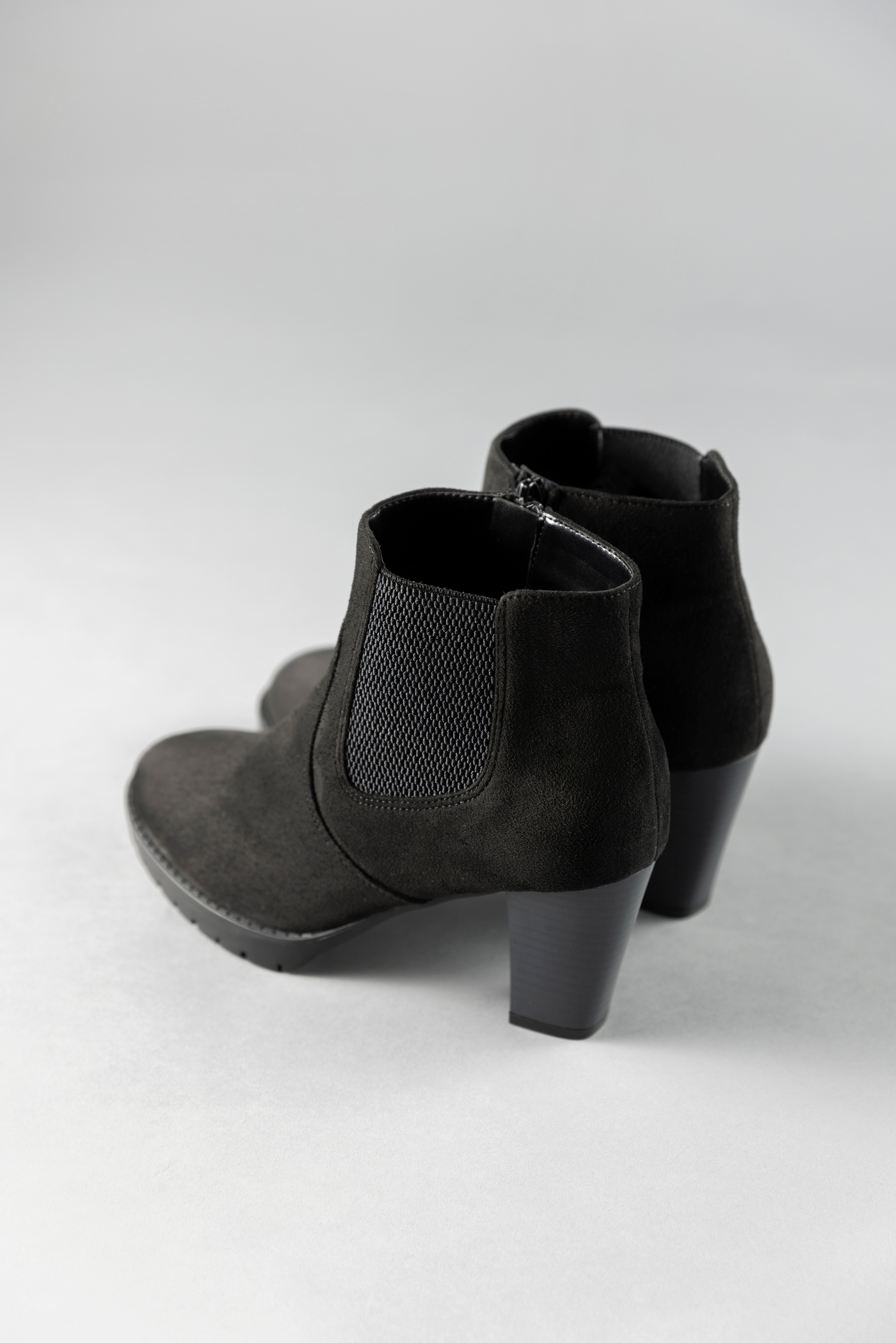 Aniston SHOES Stiefelette, mit seitlichem Stretcheinsatz günstig online kaufen