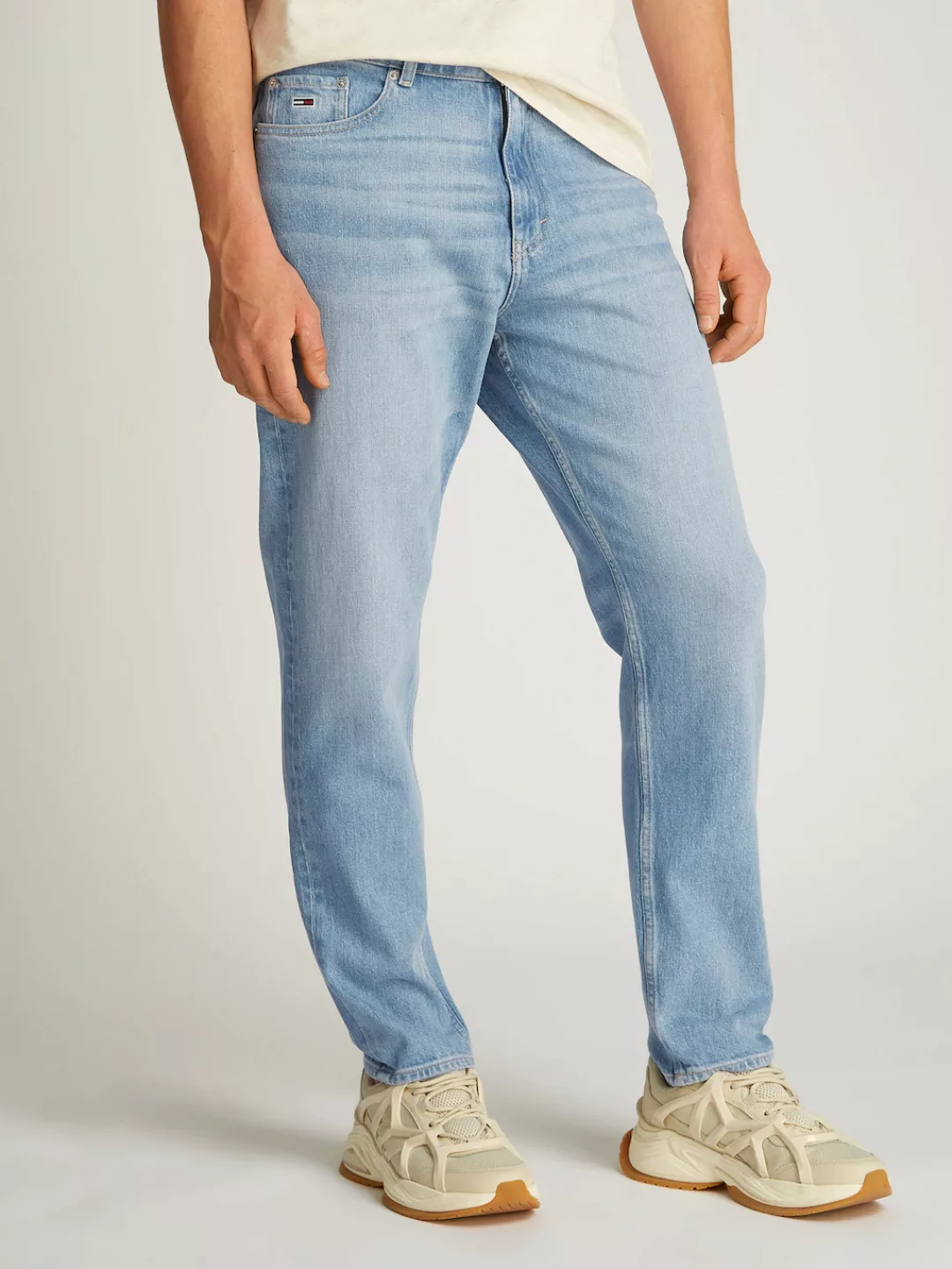 Tommy Jeans Tapered-fit-Jeans "Isaac Relaxed Tapered" günstig online kaufen