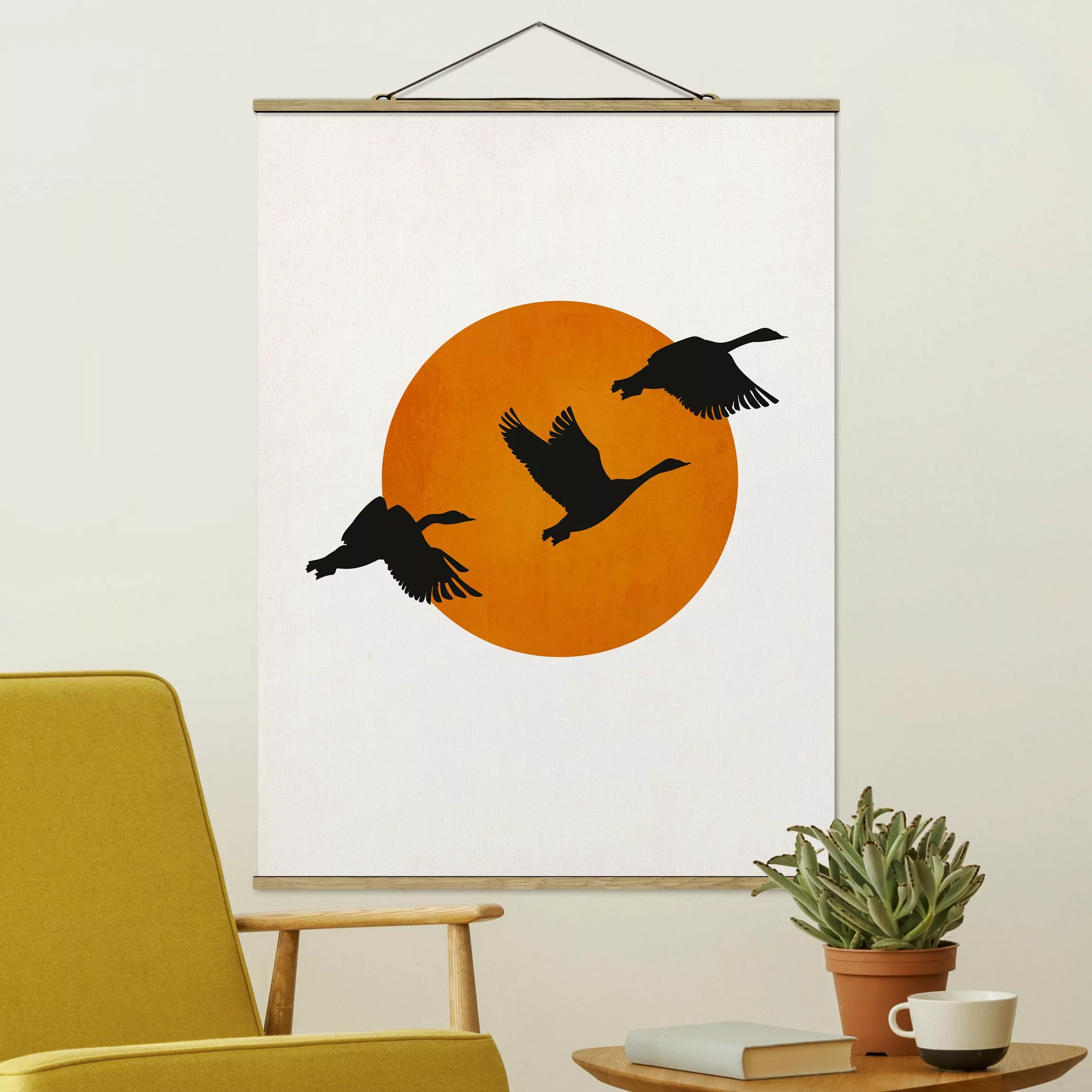 Stoffbild mit Posterleisten Vögel vor gelber Sonne günstig online kaufen