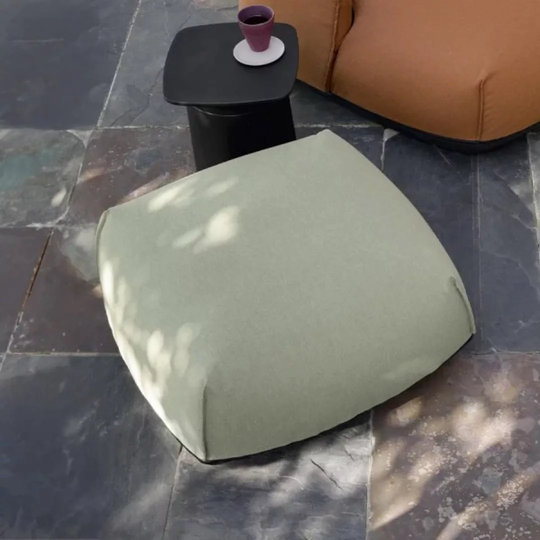 Kristalia COLANDER Barhocker in vielen Farben stapelbar für In- und Outdoor günstig online kaufen