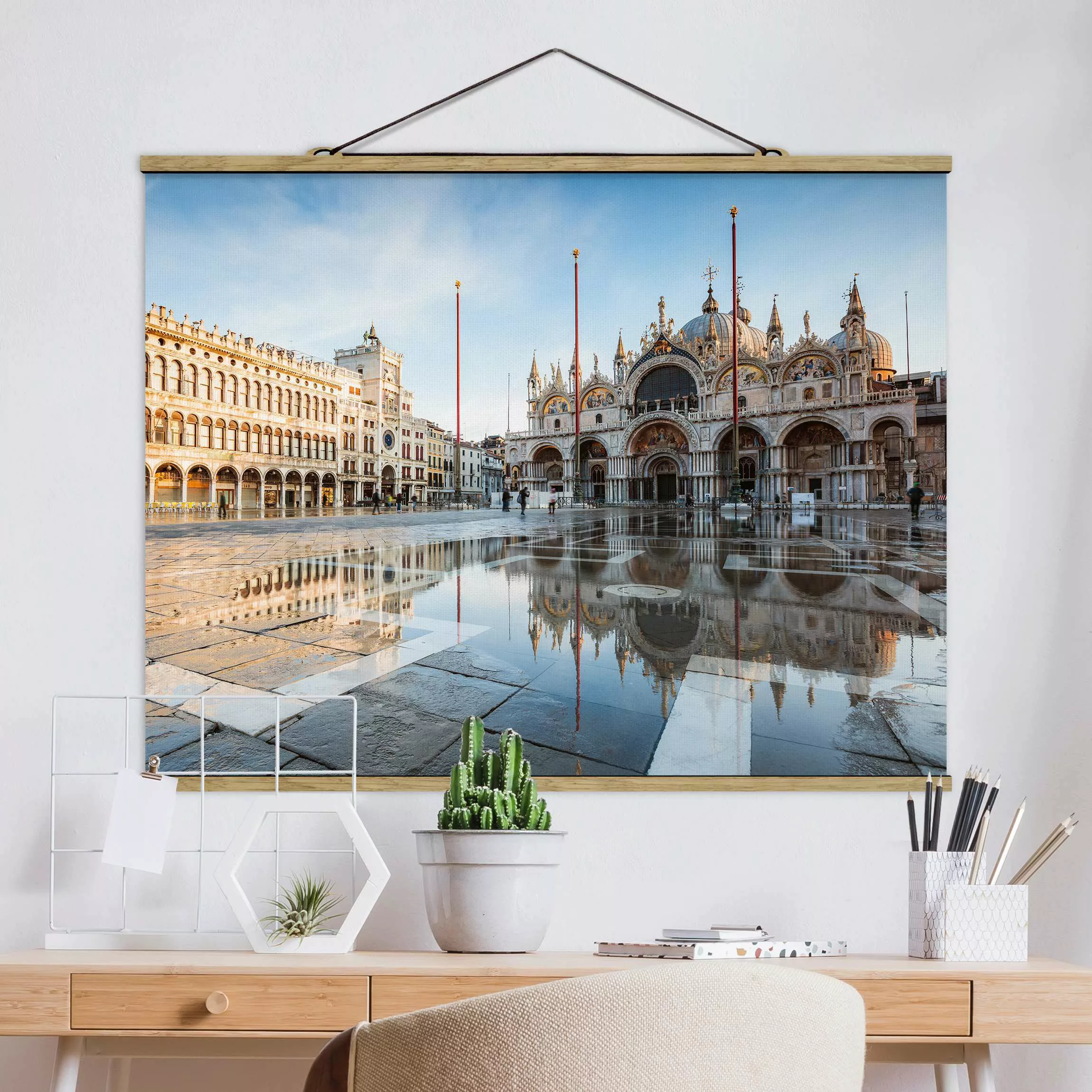 Stoffbild mit Posterleisten Markusplatz in Venedig günstig online kaufen