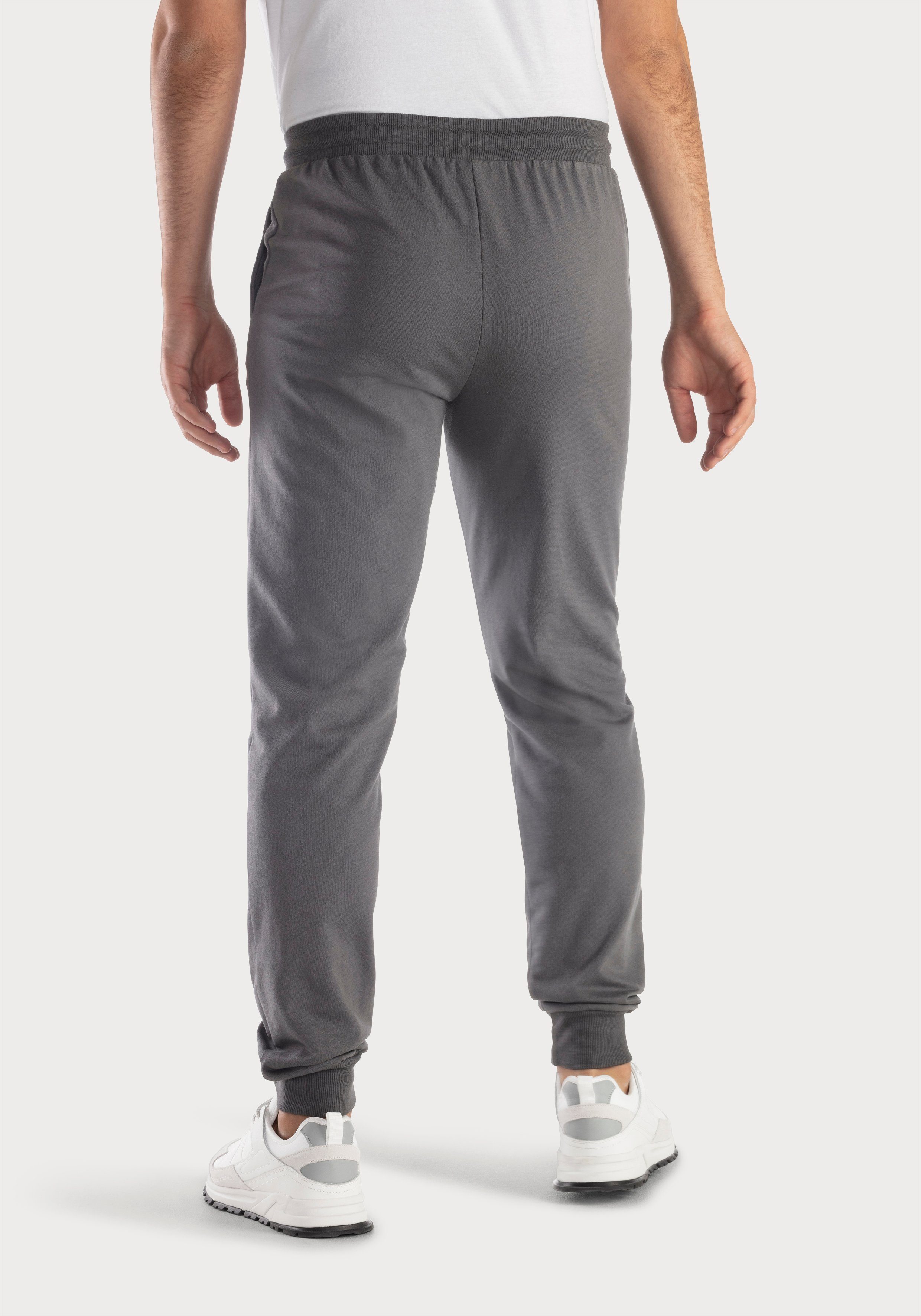 KangaROOS Sweathose, Jogginghose mit kleiner Logostickerei günstig online kaufen