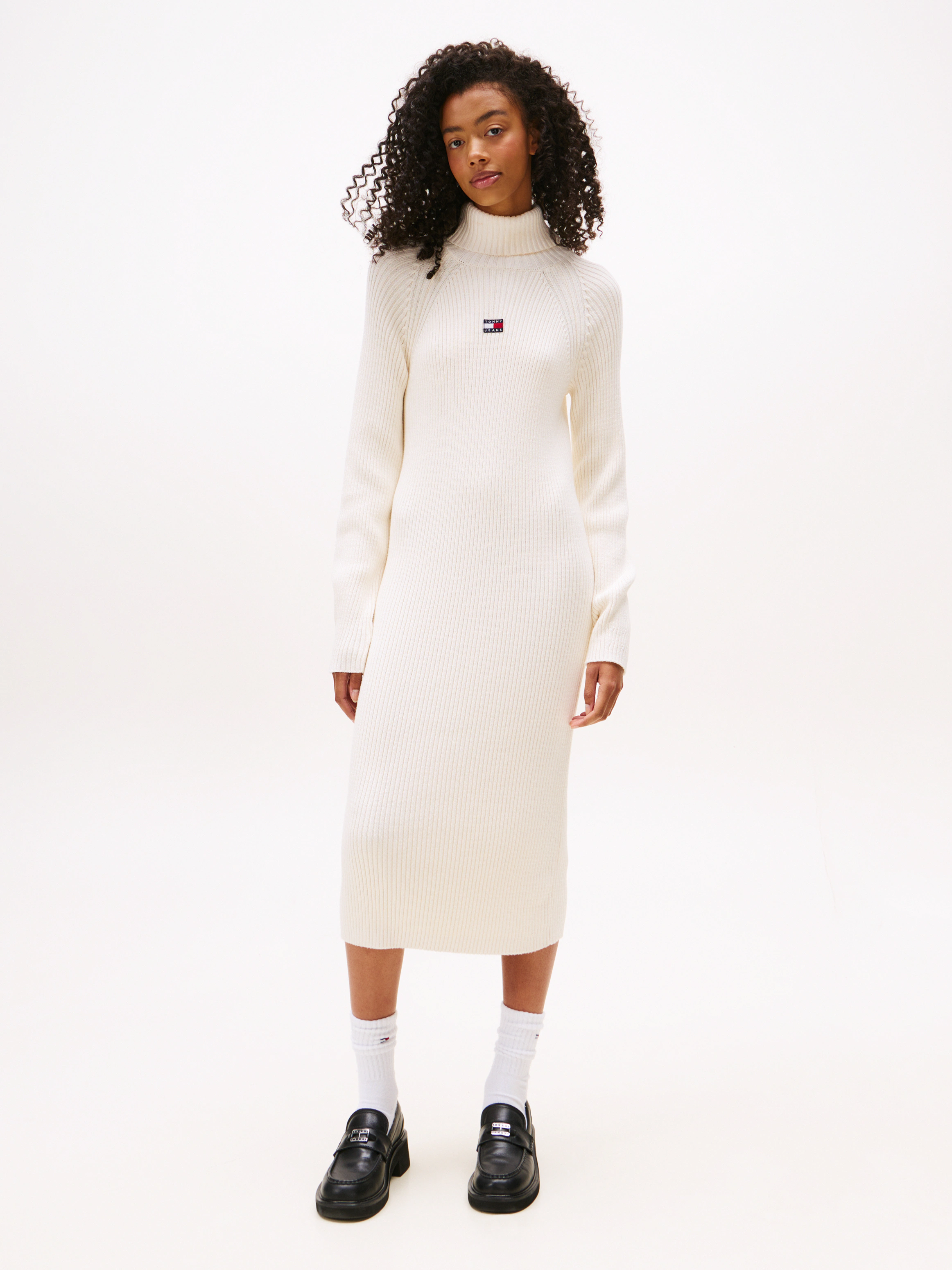 Tommy Jeans Strickkleid "TJW MOCKNECK BADGE SWEATER DRESS" günstig online kaufen