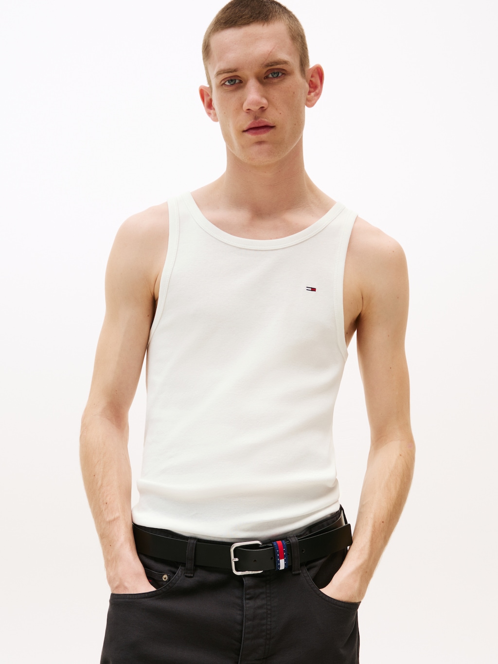 Tommy Jeans Tanktop "TJM XSLIM 3 PACK FLAG TANK EXT", Mit tiefem Rundhalsau günstig online kaufen