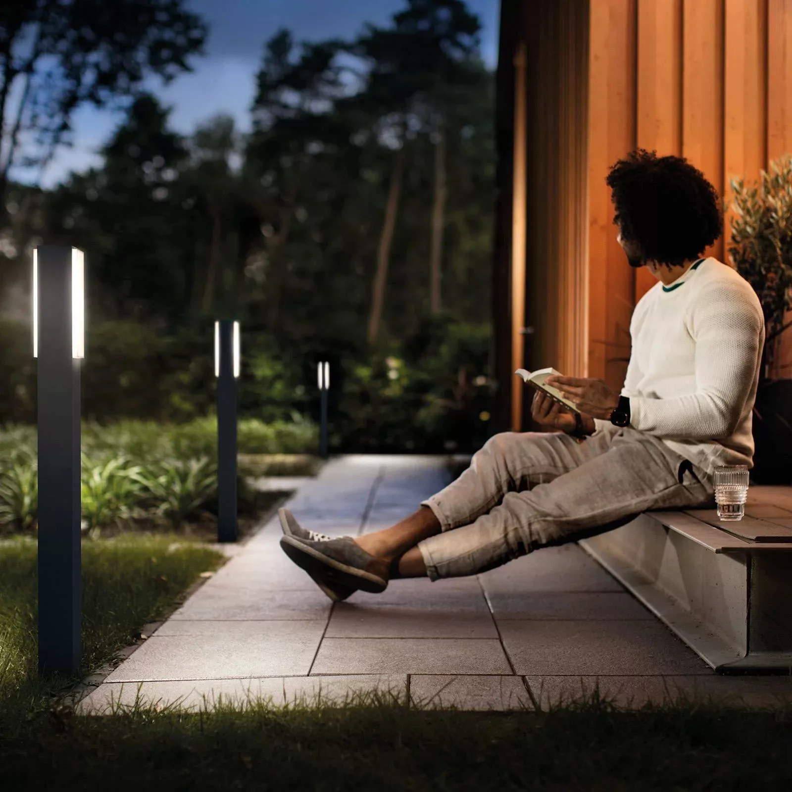 Philips Hue Outdoor NV Verlängerungskabel 2,5m günstig online kaufen