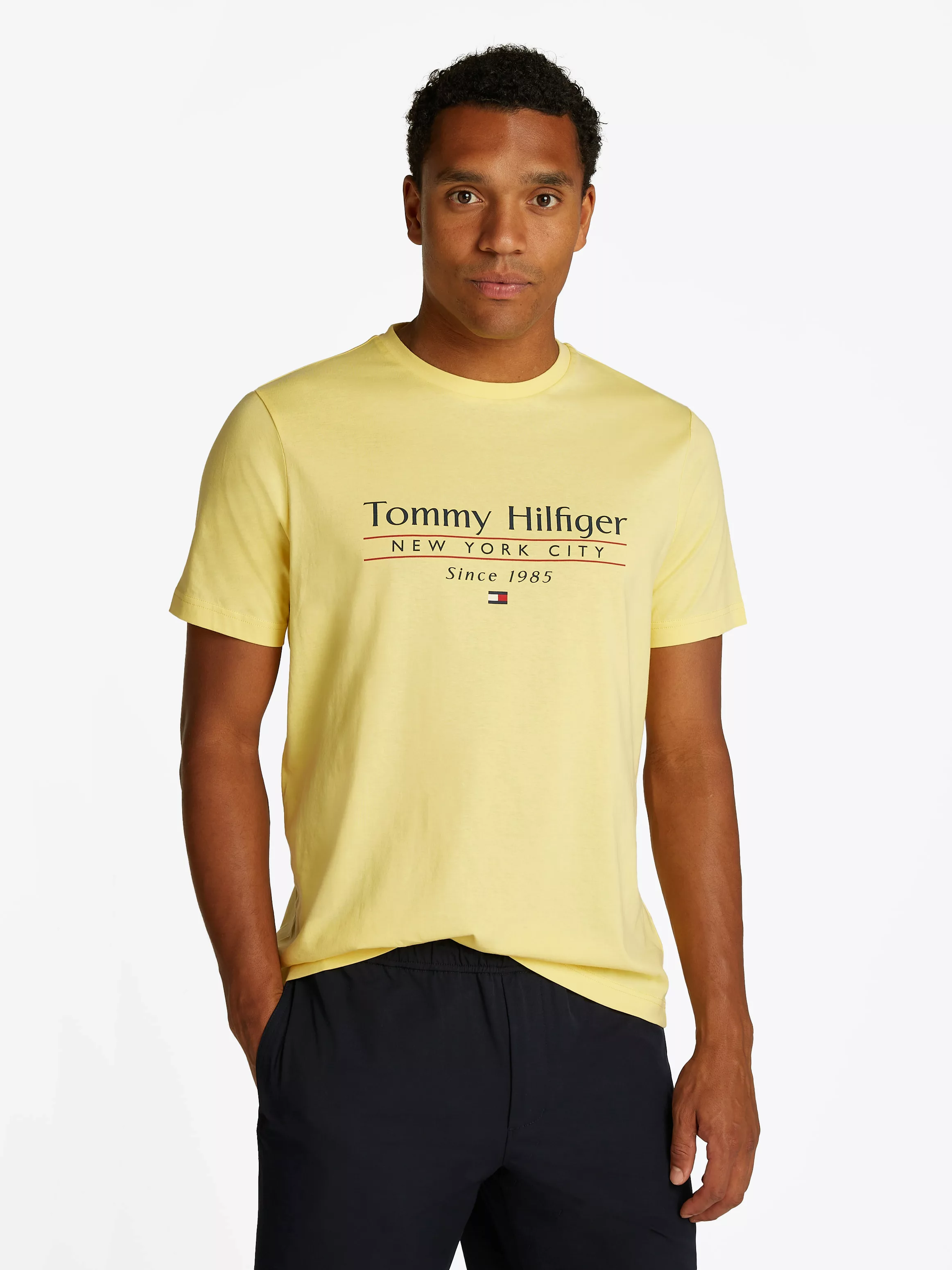 Tommy Hilfiger T-Shirt "HILFIGER CENTER STACK TEE", mit großem Schriftprint günstig online kaufen