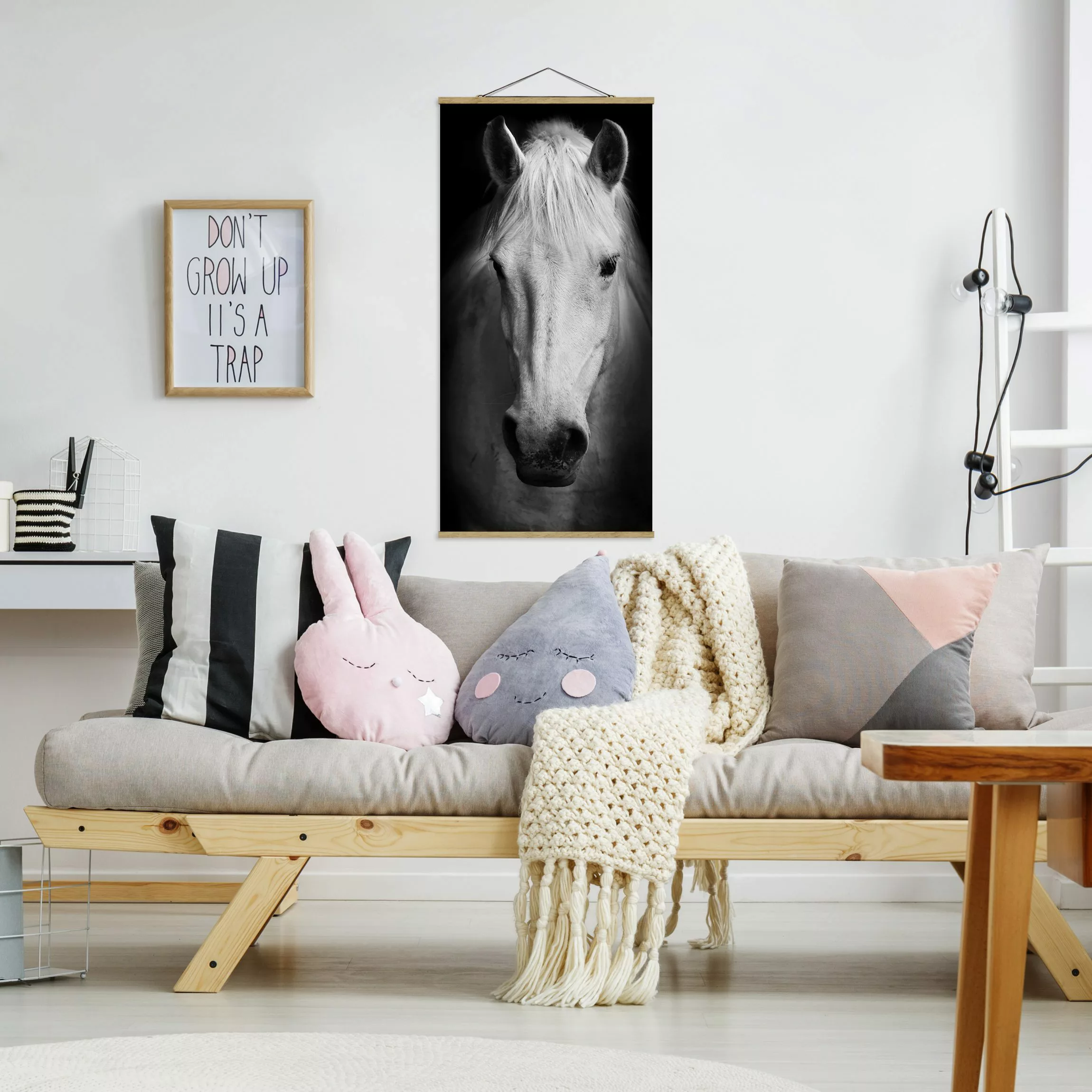 Stoffbild Tiere mit Posterleisten - Hochformat Dream of a Horse günstig online kaufen