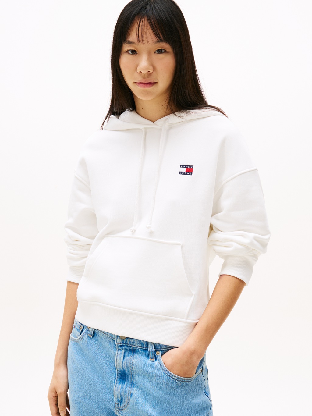 Tommy Jeans Hoodie "TJW BXY BADGE HOODIE EXT", mit Logo-Badge günstig online kaufen