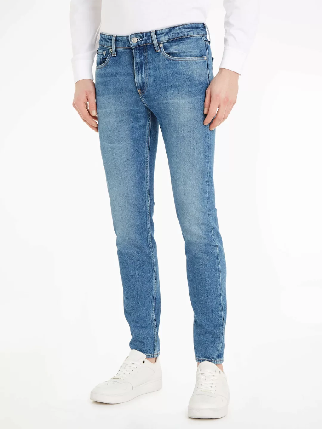 Calvin Klein Jeans Tapered-fit-Jeans SLIM TAPER mit Leder-Badge günstig online kaufen