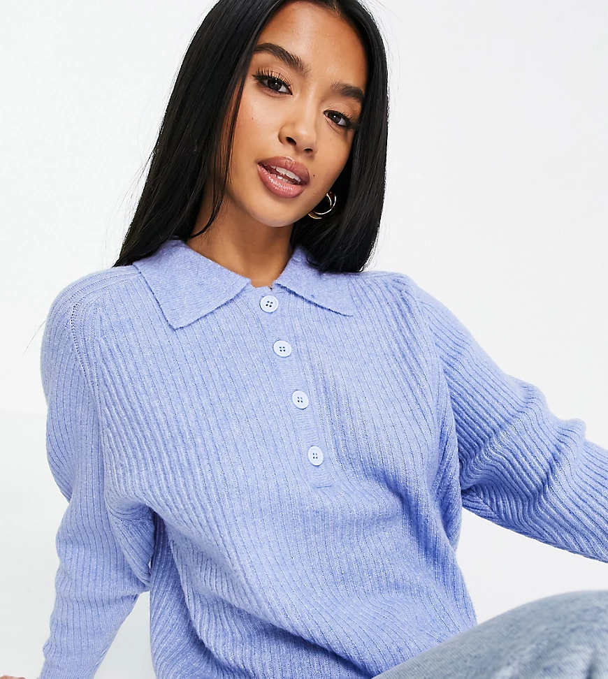 ASOS DESIGN Petite – Gerippter Pullover in Blau mit Polokragen günstig online kaufen