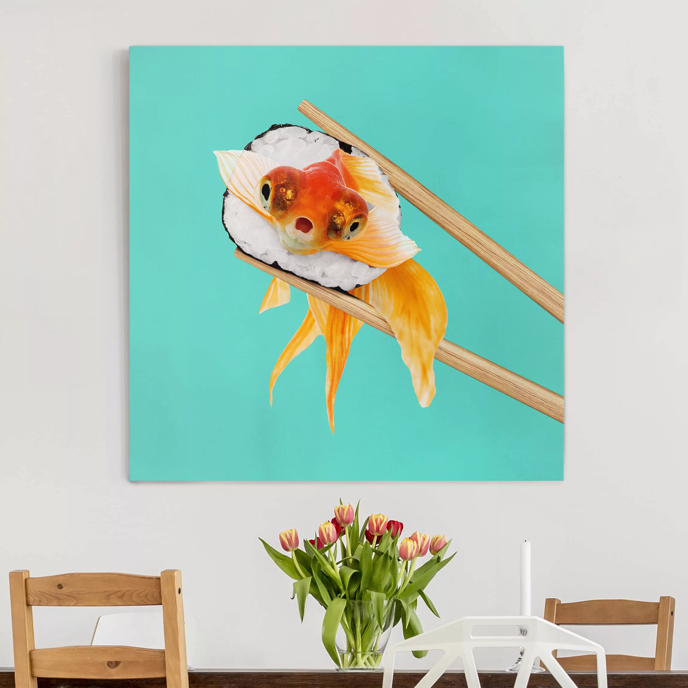 Leinwandbild Küche - Quadrat Sushi mit Goldfisch günstig online kaufen