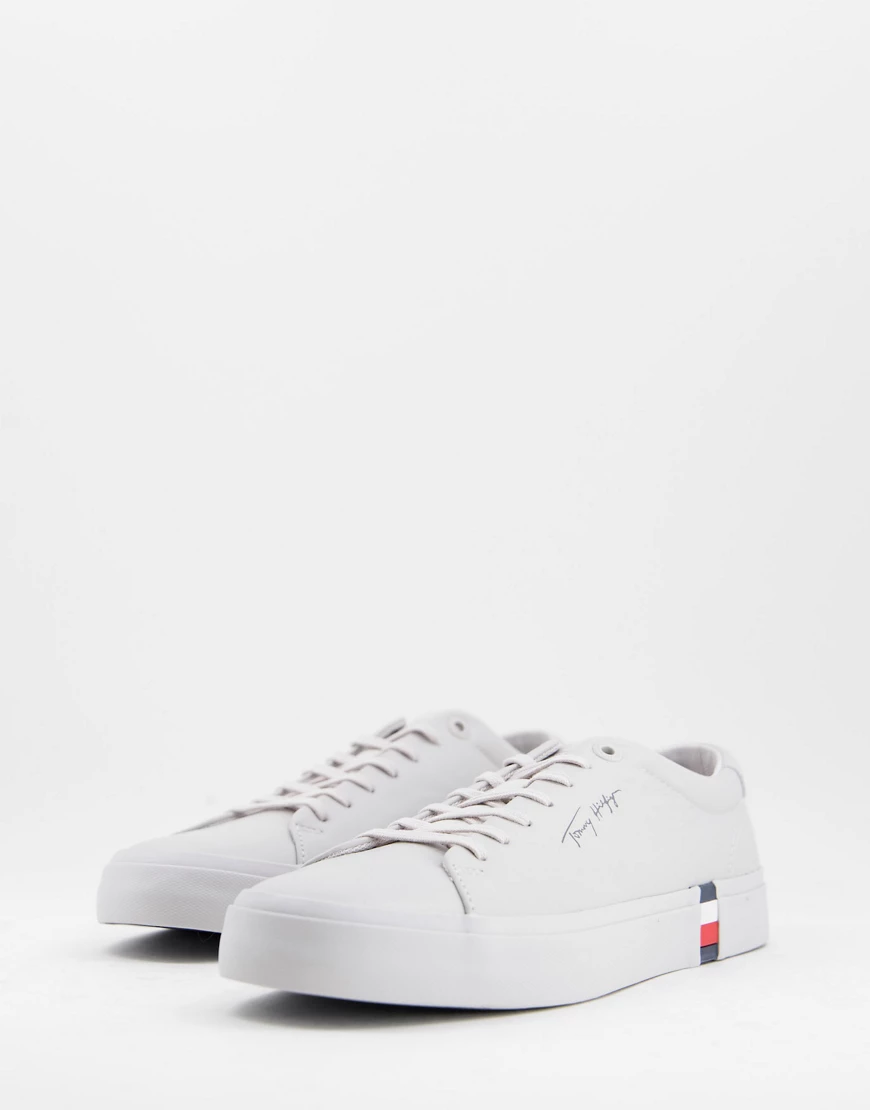 Tommy Hilfiger – Corporate Modern – Sneaker in Weiß günstig online kaufen