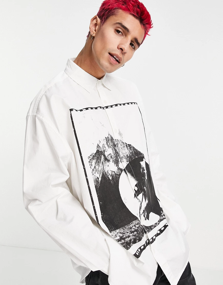 Topman – Oversize-Hemd in Weiß mit Landschaftsprint günstig online kaufen