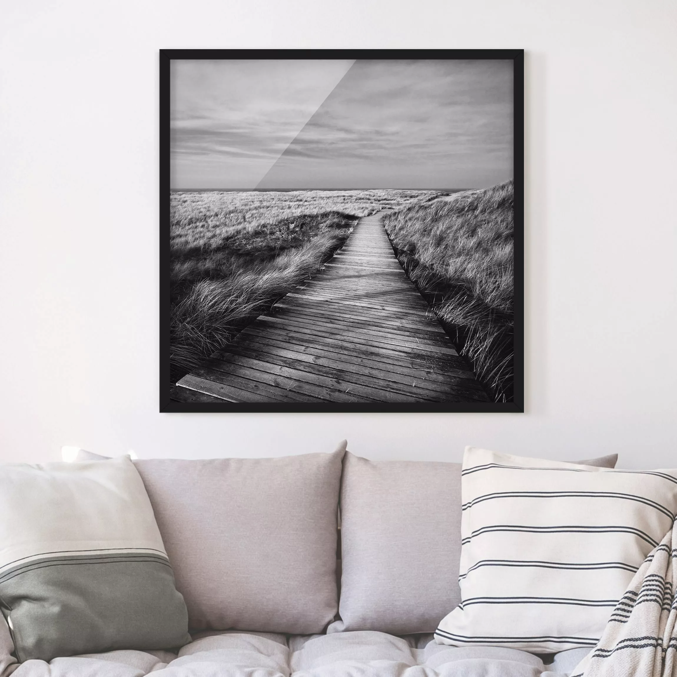 Bild mit Rahmen Schwarz-Weiß - Quadrat Dünenweg auf Sylt II günstig online kaufen