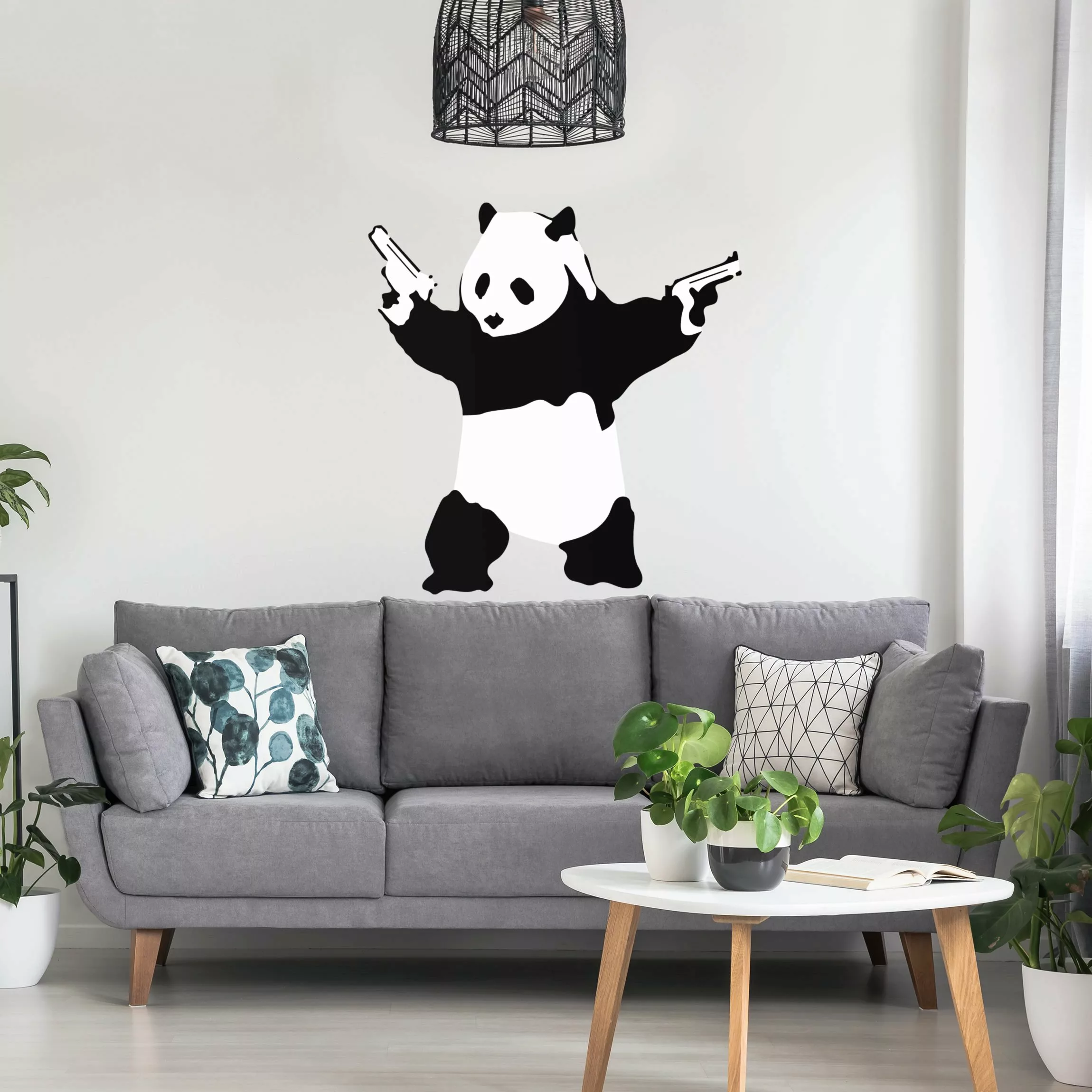 Wandtattoo Panda mit Pistolen - Brandalised ft. Graffiti by Banksy günstig online kaufen