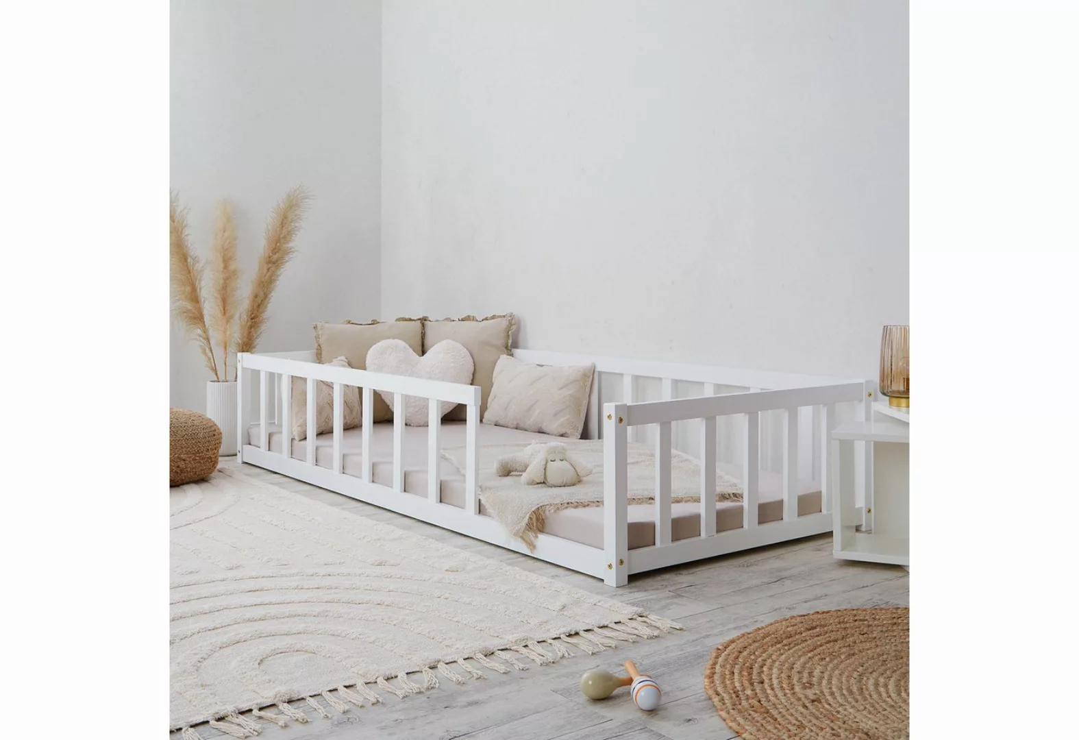 Homestyle4u Kinderbett 90x200 cm Weiß Holzbett Bodenbett Kiefer Montessori günstig online kaufen