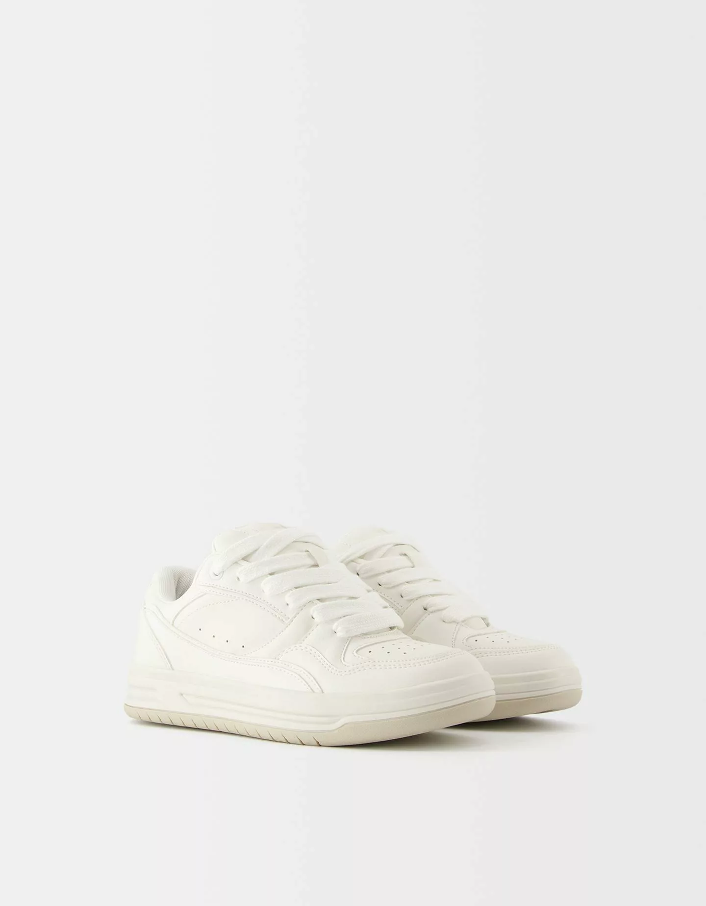 Bershka Sneaker Mit Mehreren Einsätzen Damen 34 Weiss günstig online kaufen