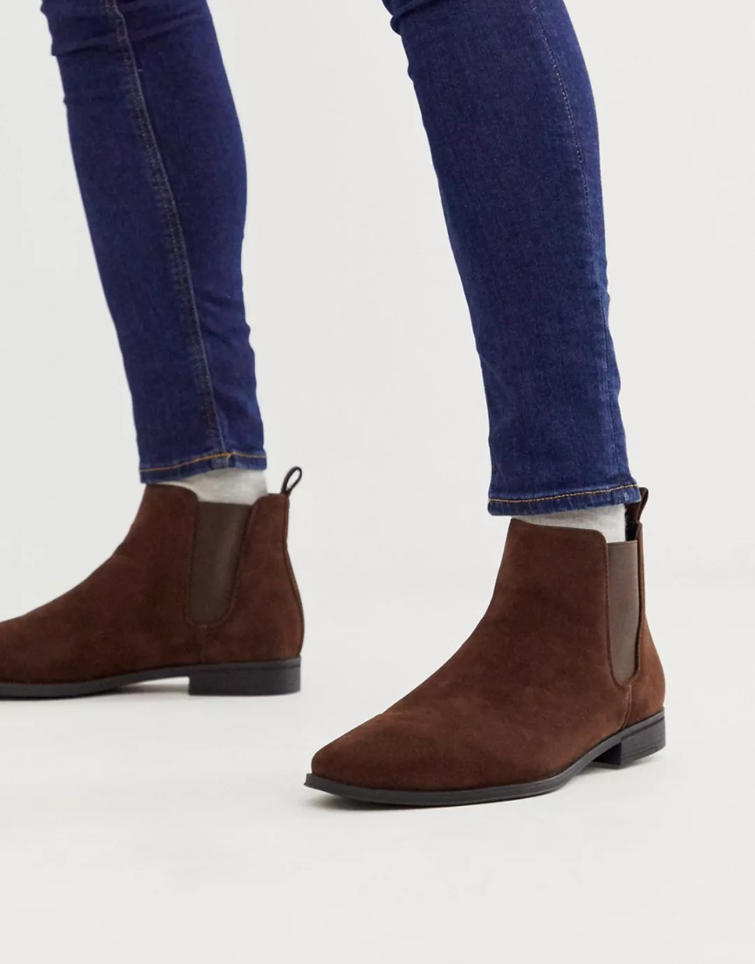 ASOS DESIGN – Braune Chelsea-Boots in Wildlederoptik günstig online kaufen