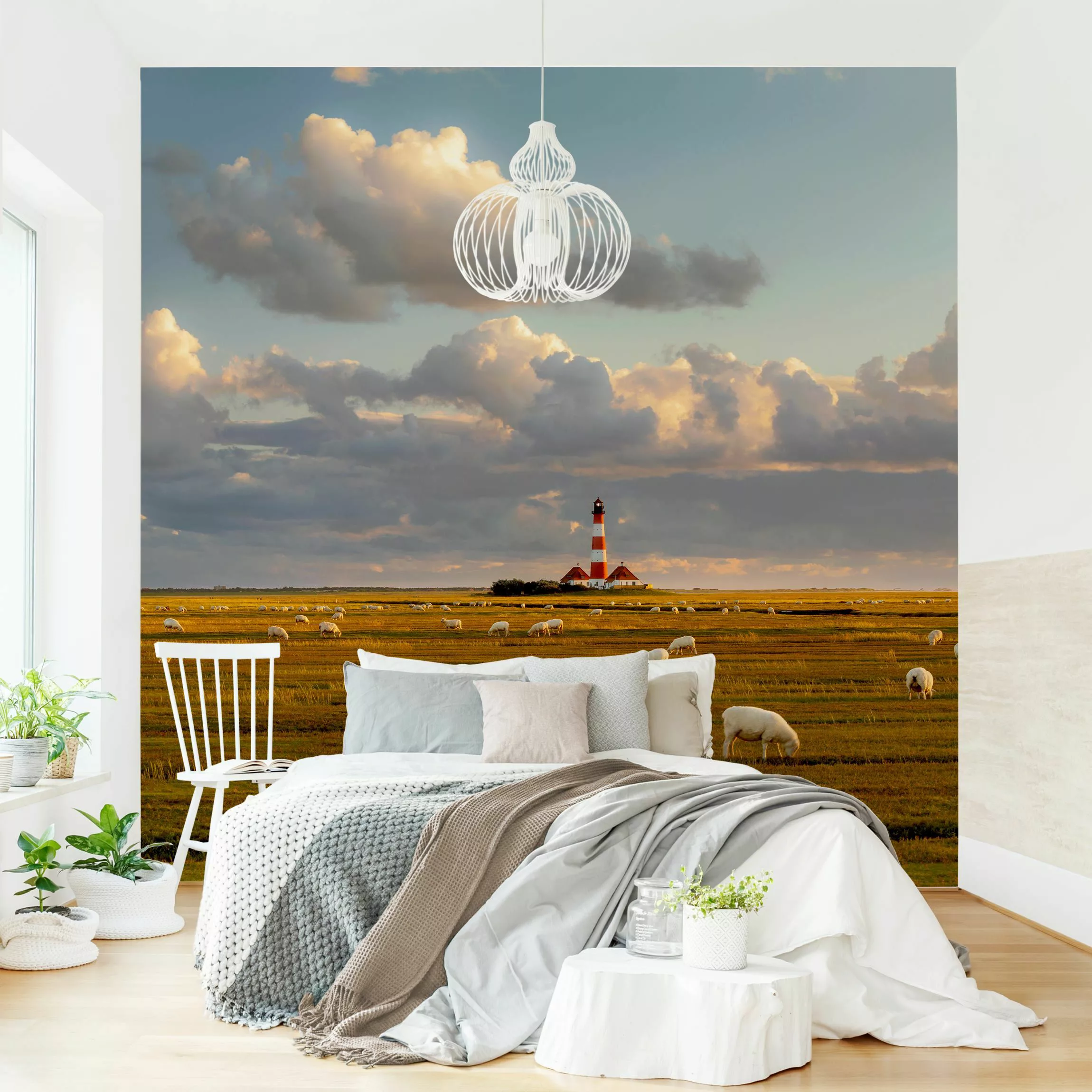 Fototapete Nordsee Leuchtturm mit Schafsherde günstig online kaufen