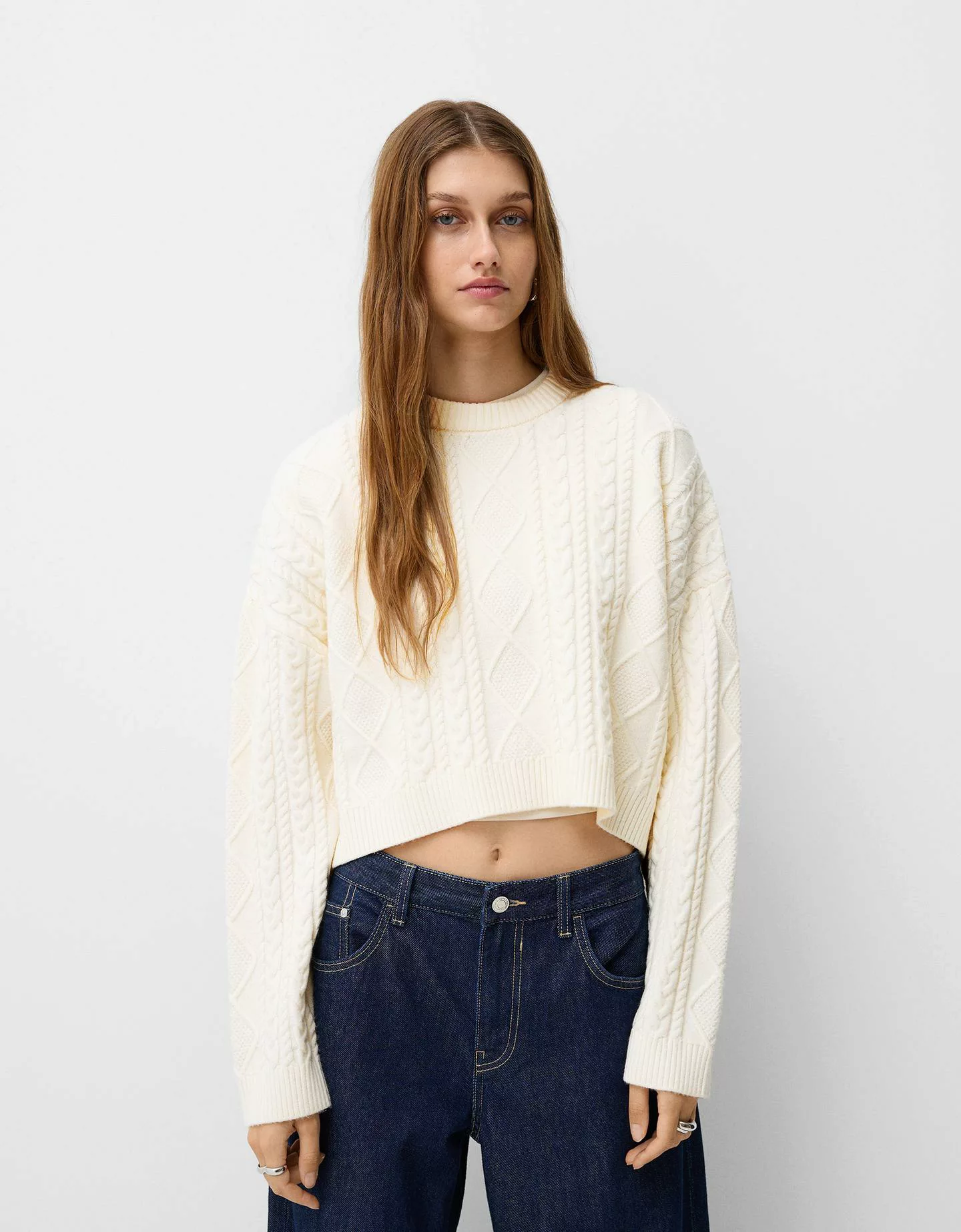 Bershka Pullover Mit Rundausschnitt Und Flechtmuster Damen Xs Rohweiß günstig online kaufen