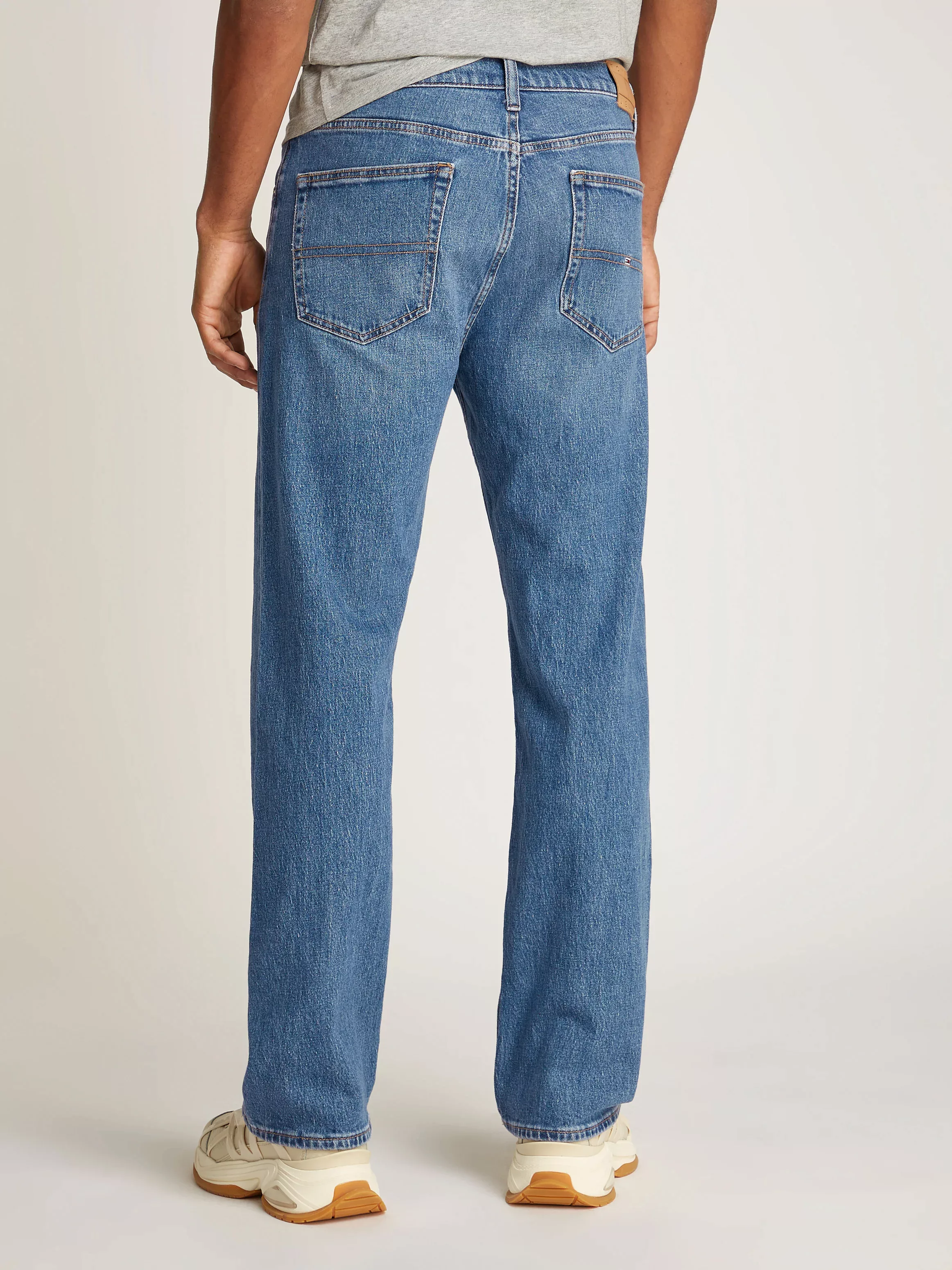 Tommy Jeans Straight-Jeans "Otis Regular Straight", im modischen Schnitt günstig online kaufen