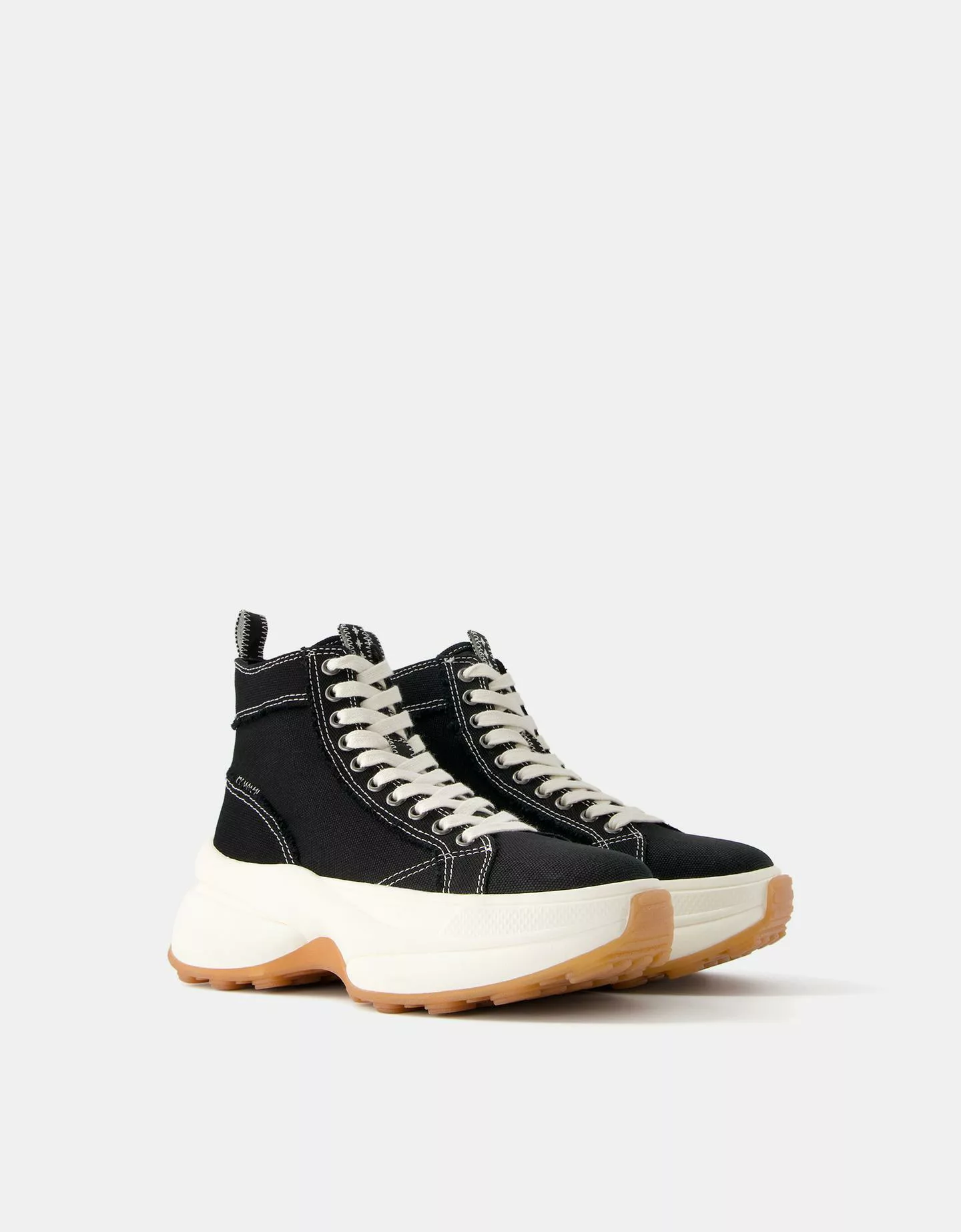 Bershka Hochgeschnittene Sneaker Mit Chunky-Sohle Damen 40 Schwarz günstig online kaufen