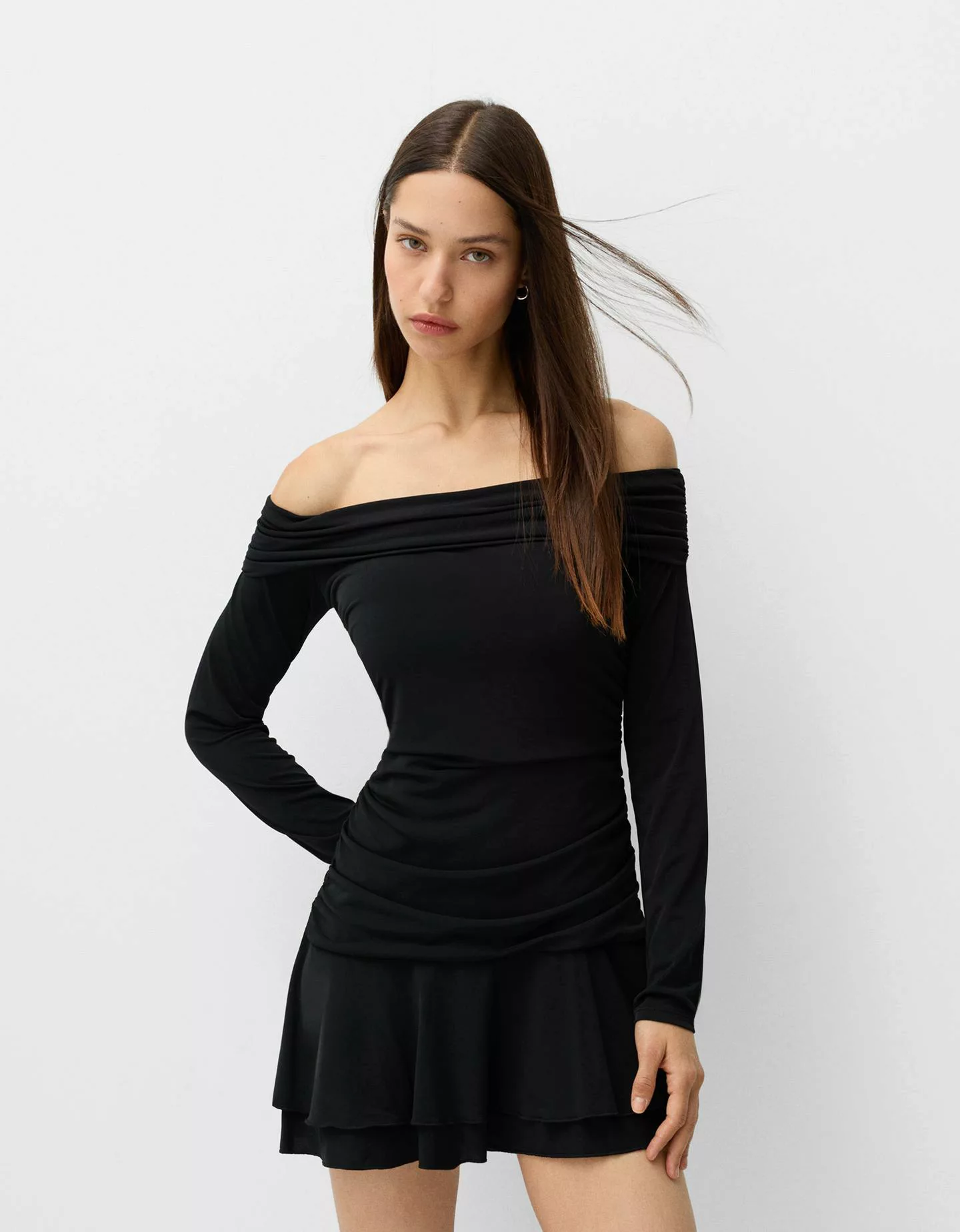 Bershka Minikleid Mit Langen Ärmeln Und Volants Damen L Schwarz günstig online kaufen