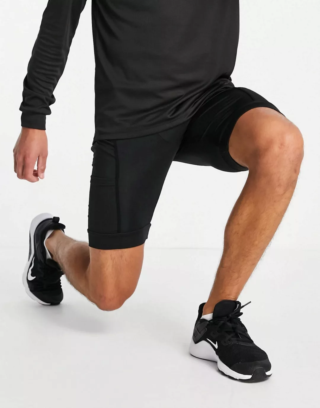Bolongaro Trevor – Sport – Banning-Shorts mit Netzstoff-Taschen-Schwarz günstig online kaufen