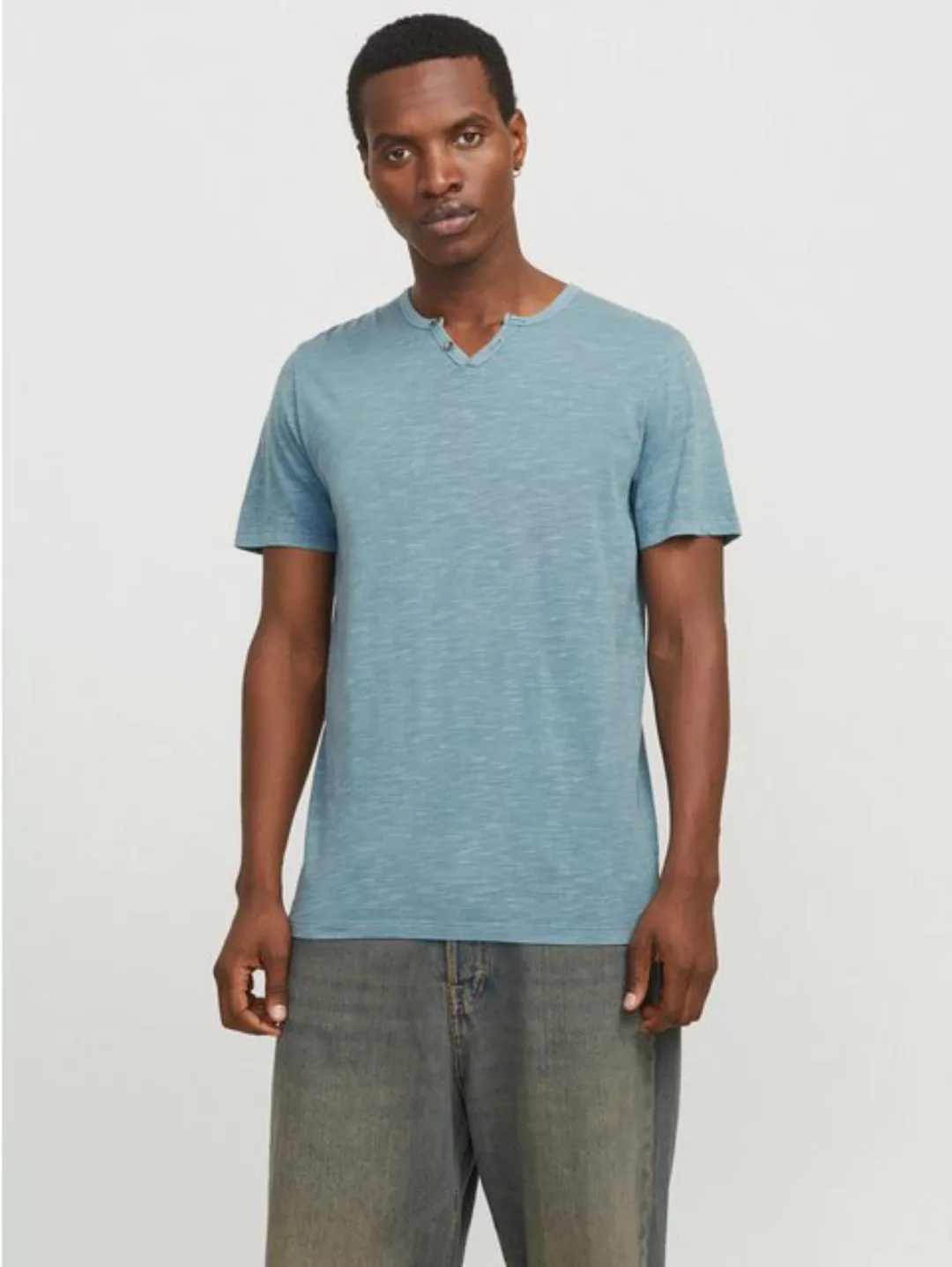 Jack & Jones T-Shirt JJESPLIT NECK TEE SS NOOS mit V-Ausschnitt günstig online kaufen