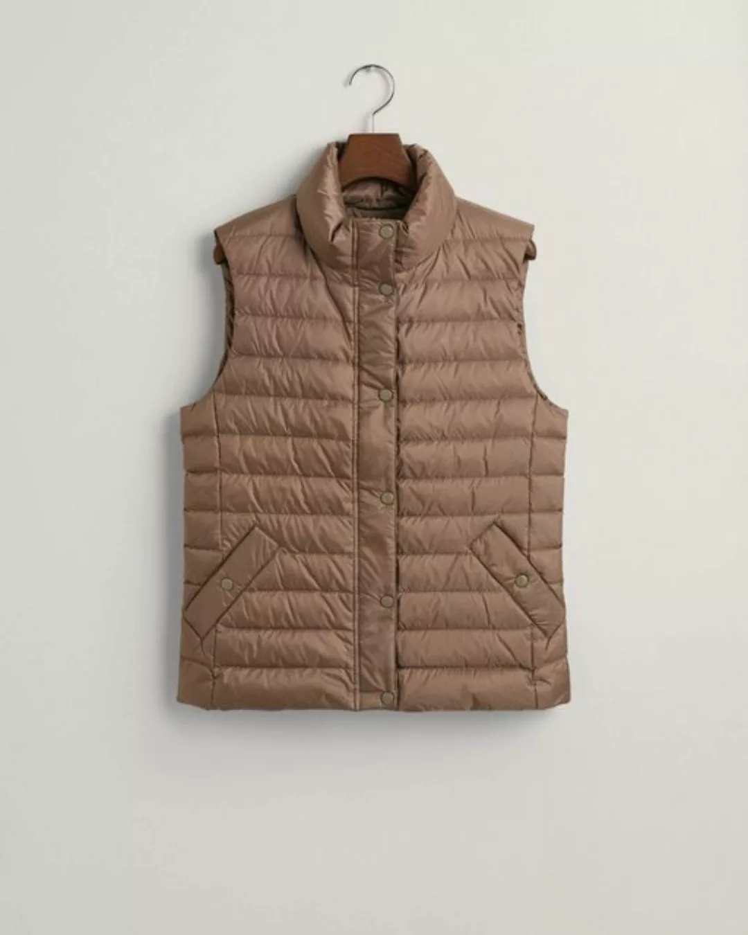 Gant Steppweste LIGHT DOWN VEST mit Logodruck auf der Brust günstig online kaufen