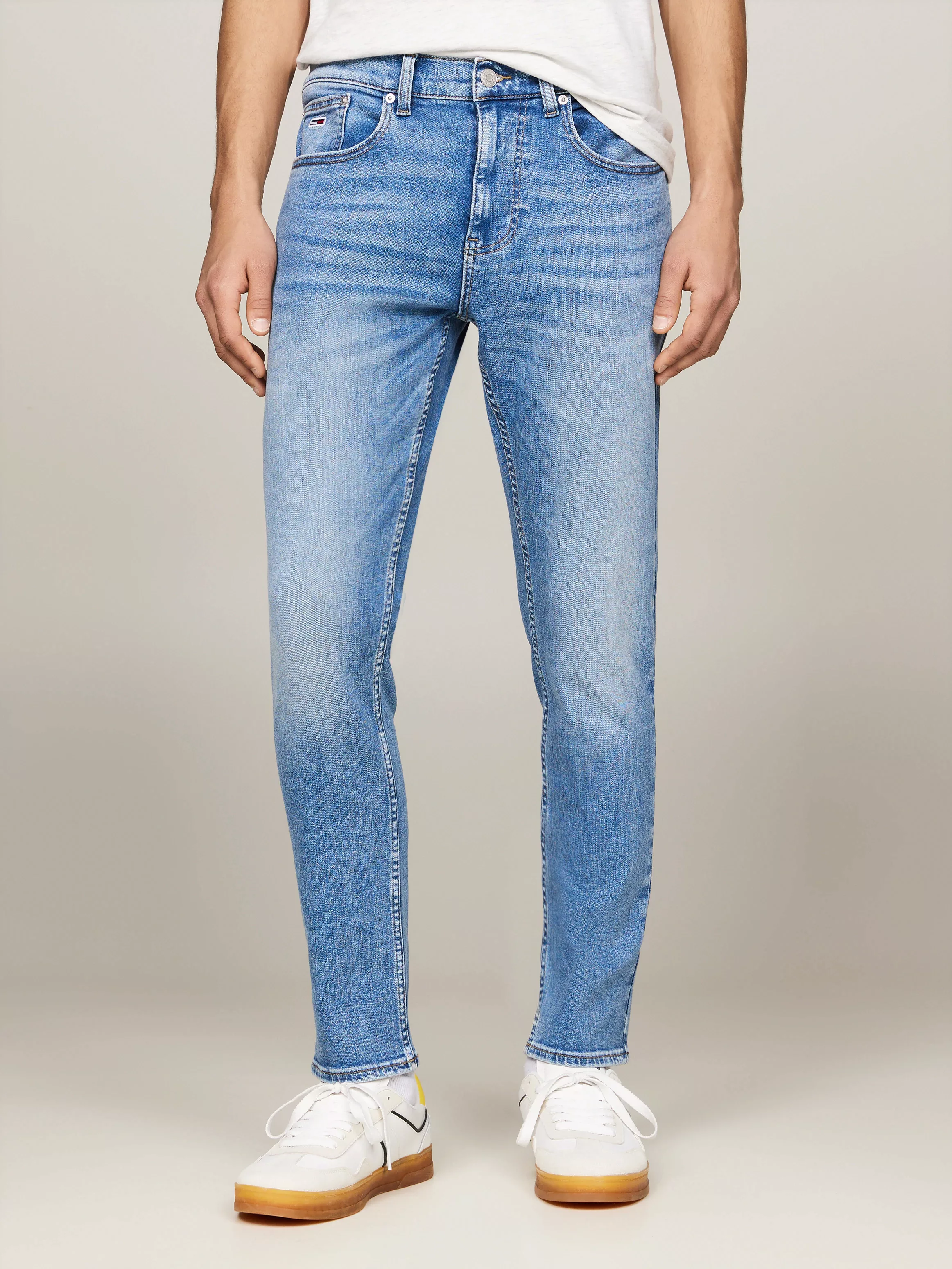 Tommy Jeans Slim-fit-Jeans "Austin Slim Tapered", zum Knöchel hin schmaler günstig online kaufen